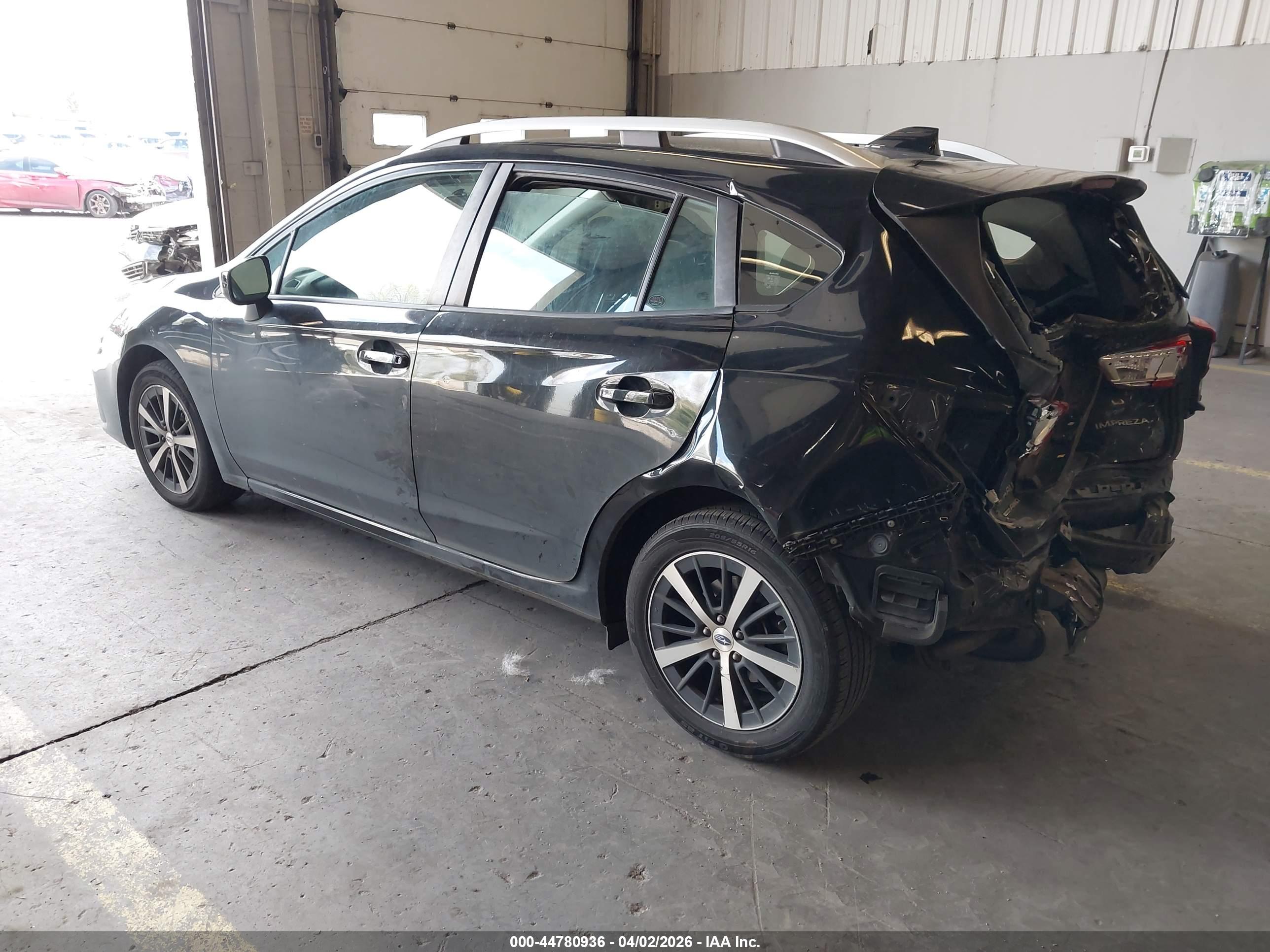 SUBARU IMPREZA image 3