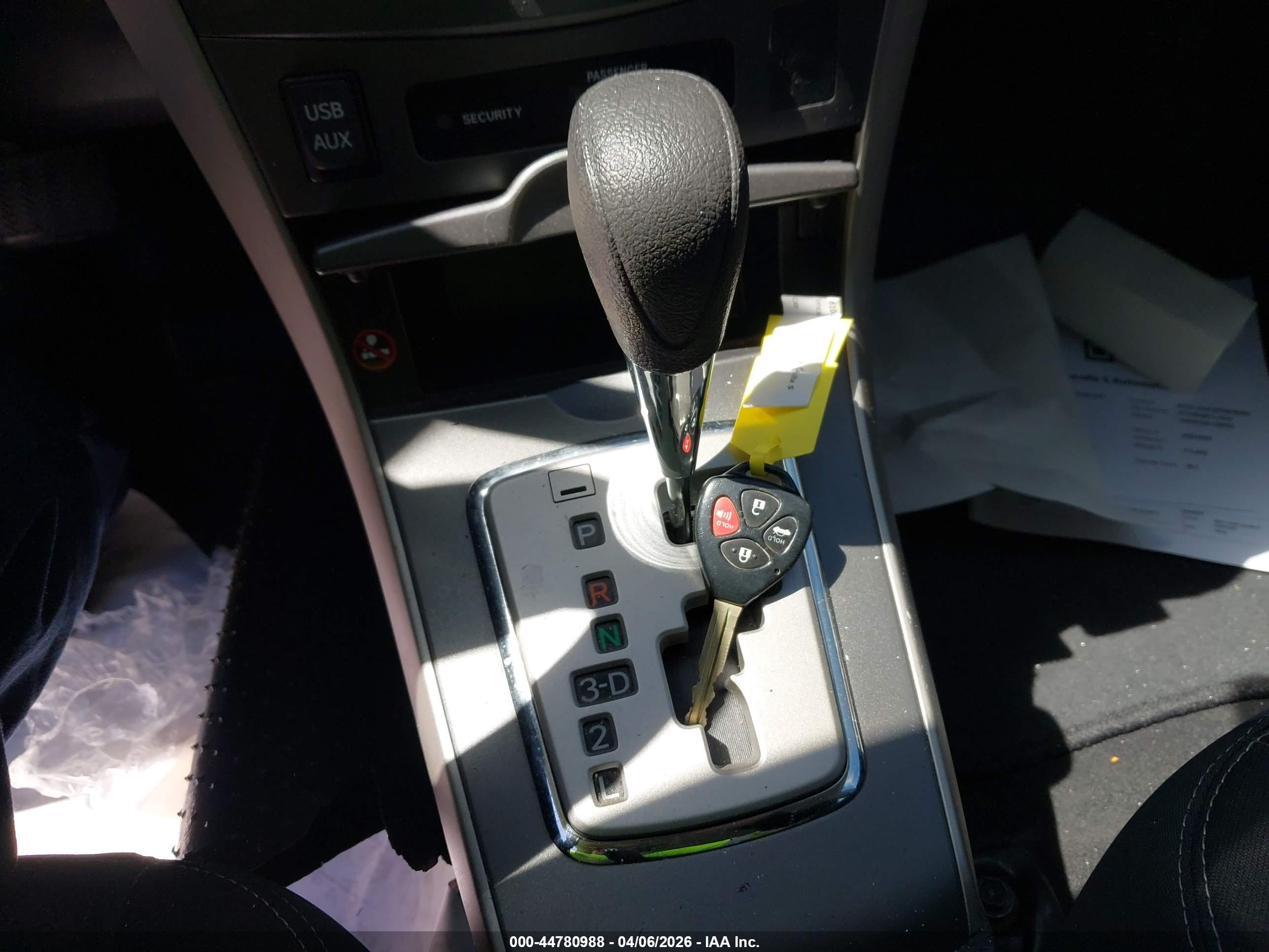 TOYOTA COROLLA image 11