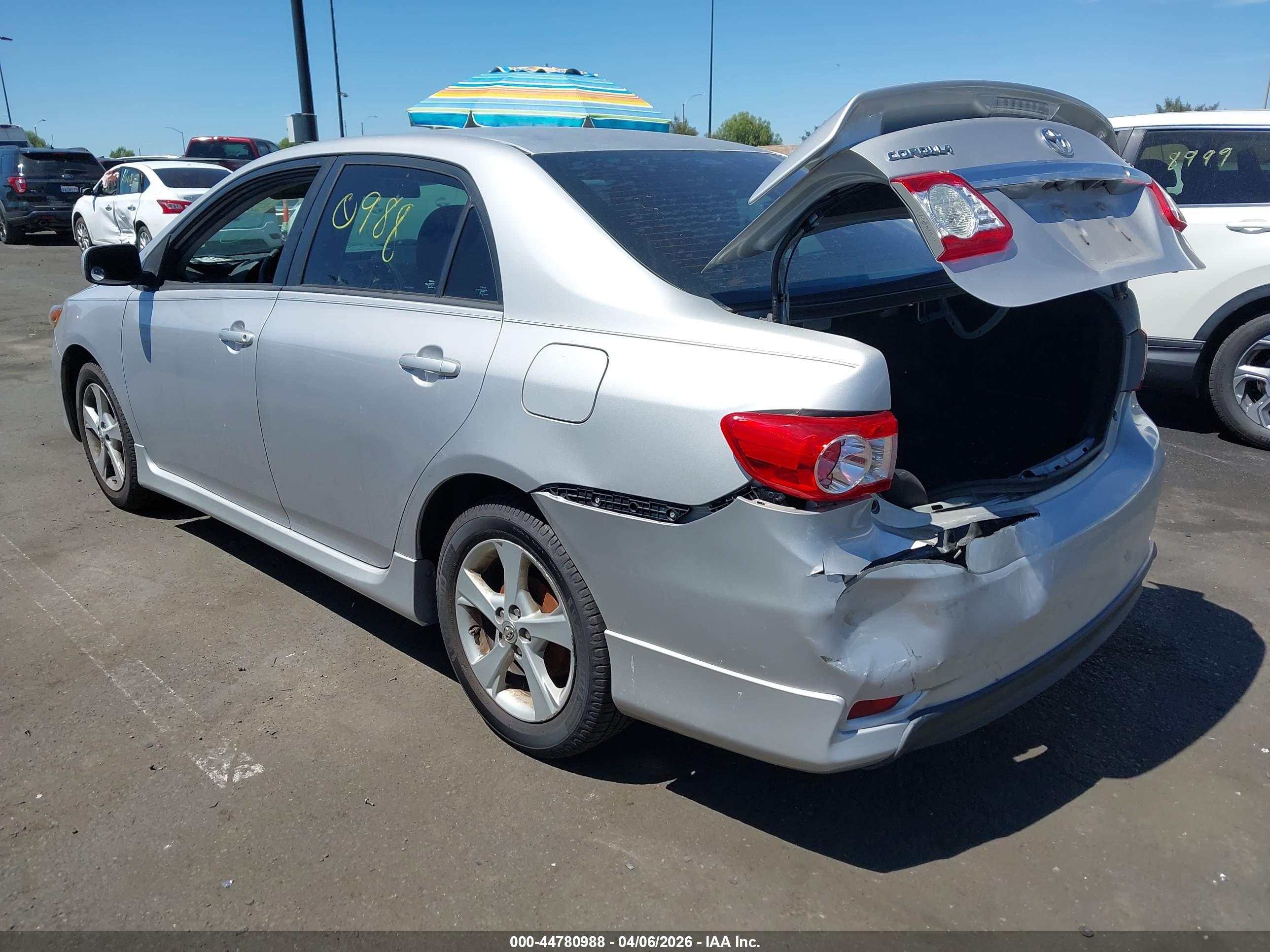 TOYOTA COROLLA image 3