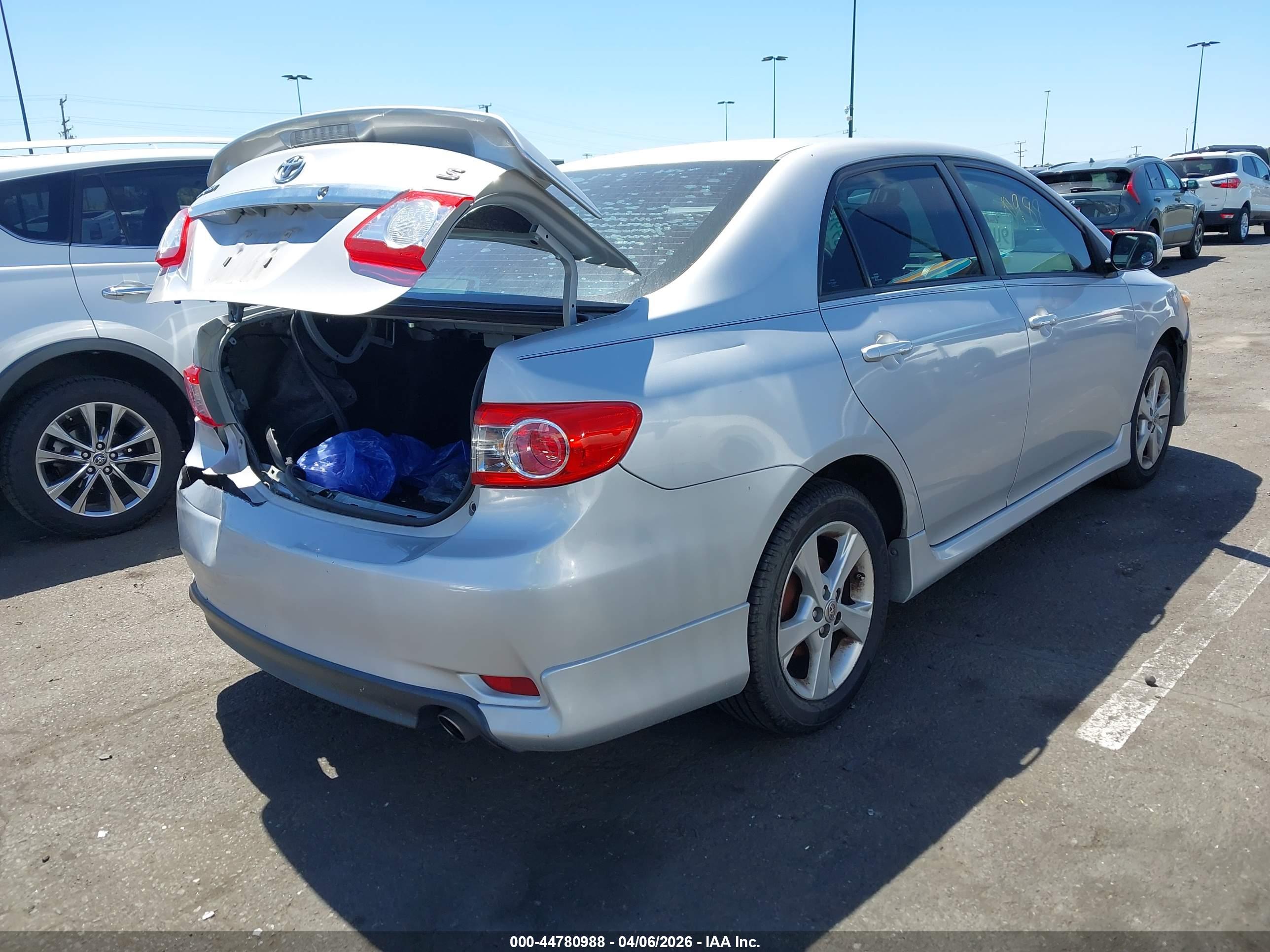 TOYOTA COROLLA image 4