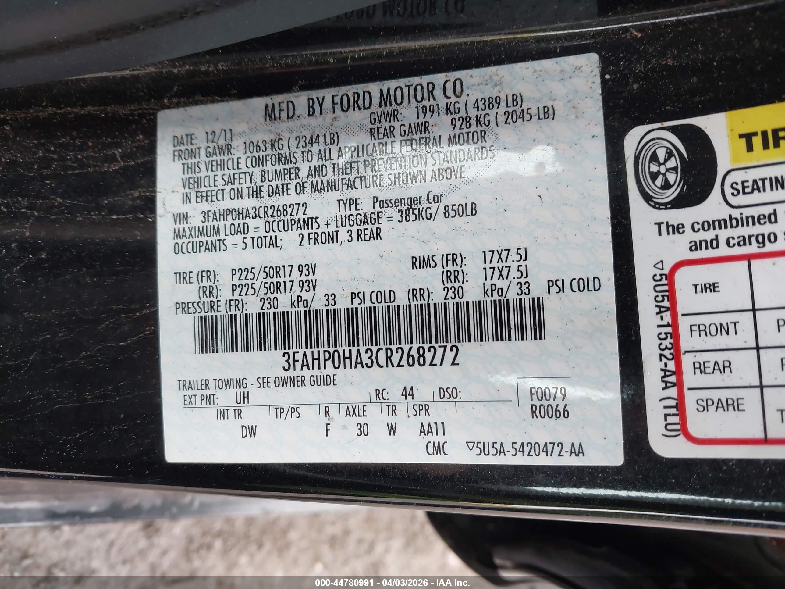 FORD FUSION image 9
