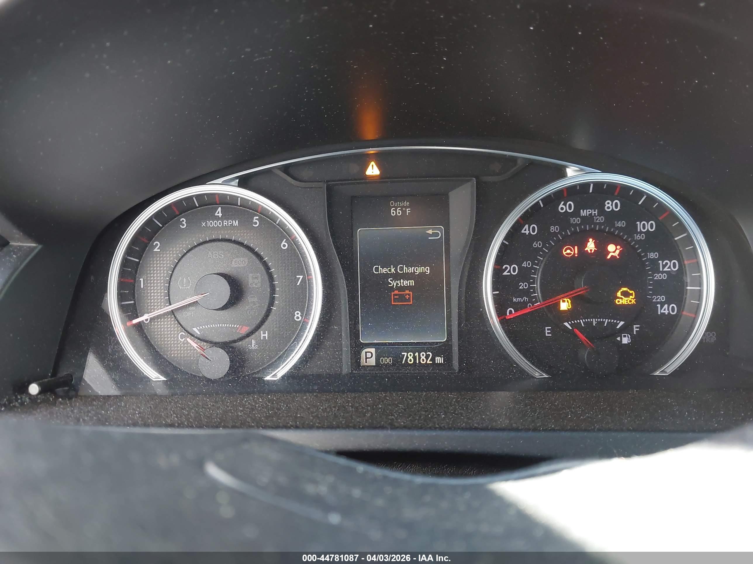 TOYOTA CAMRY image 7
