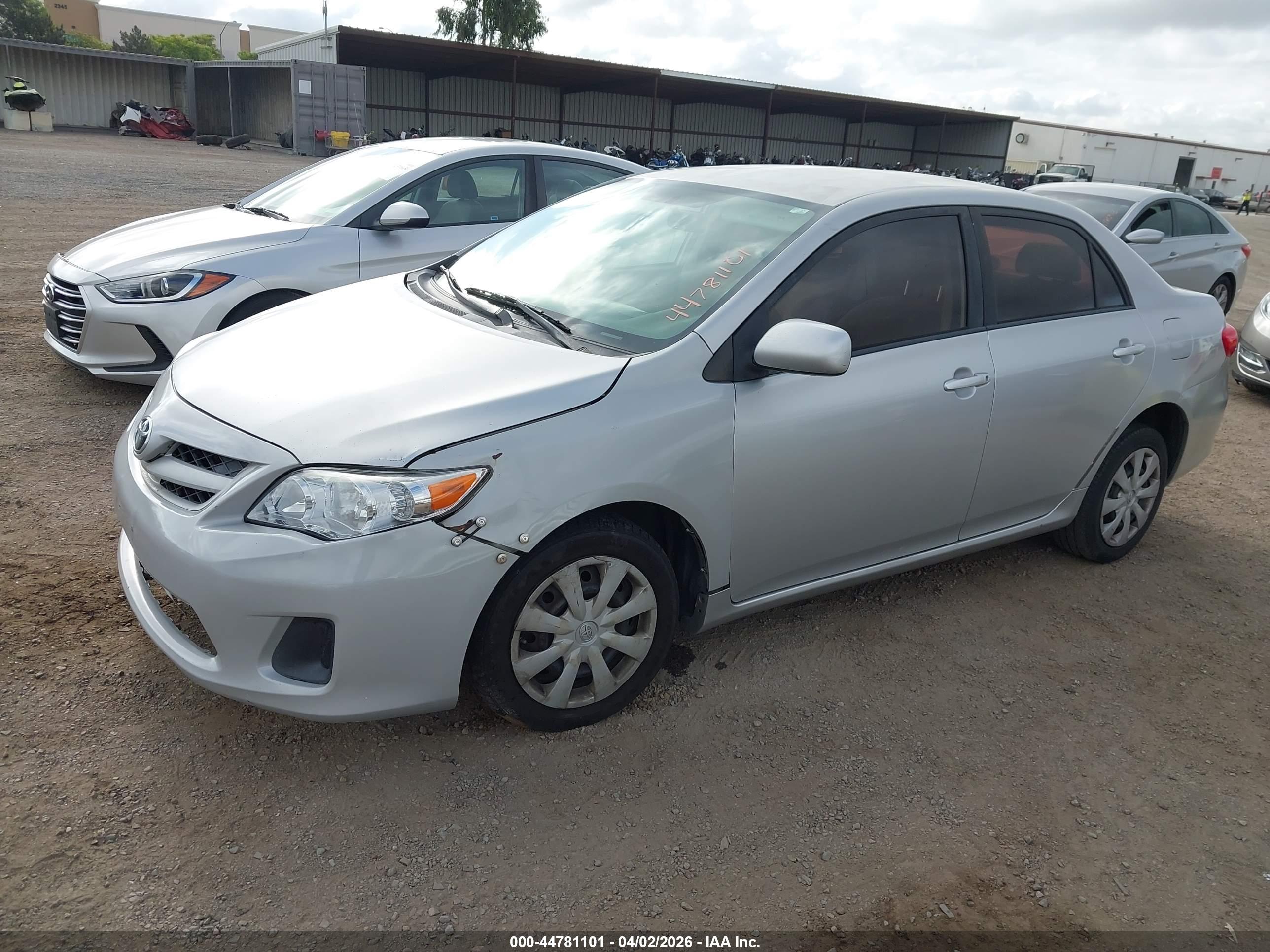 TOYOTA COROLLA image 2