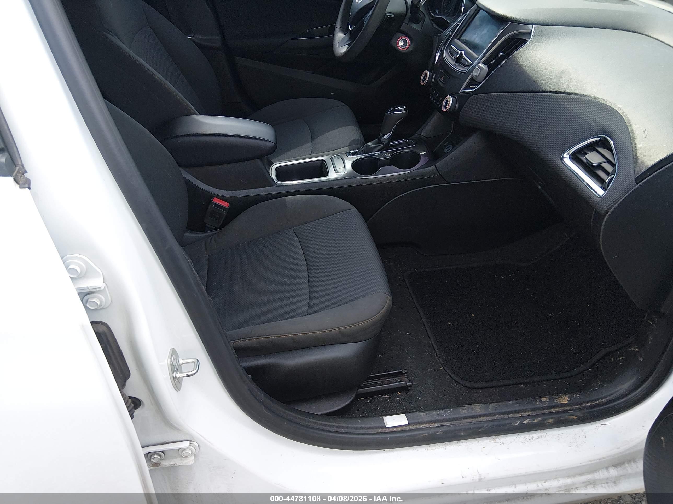CHEVROLET CRUZE image 5