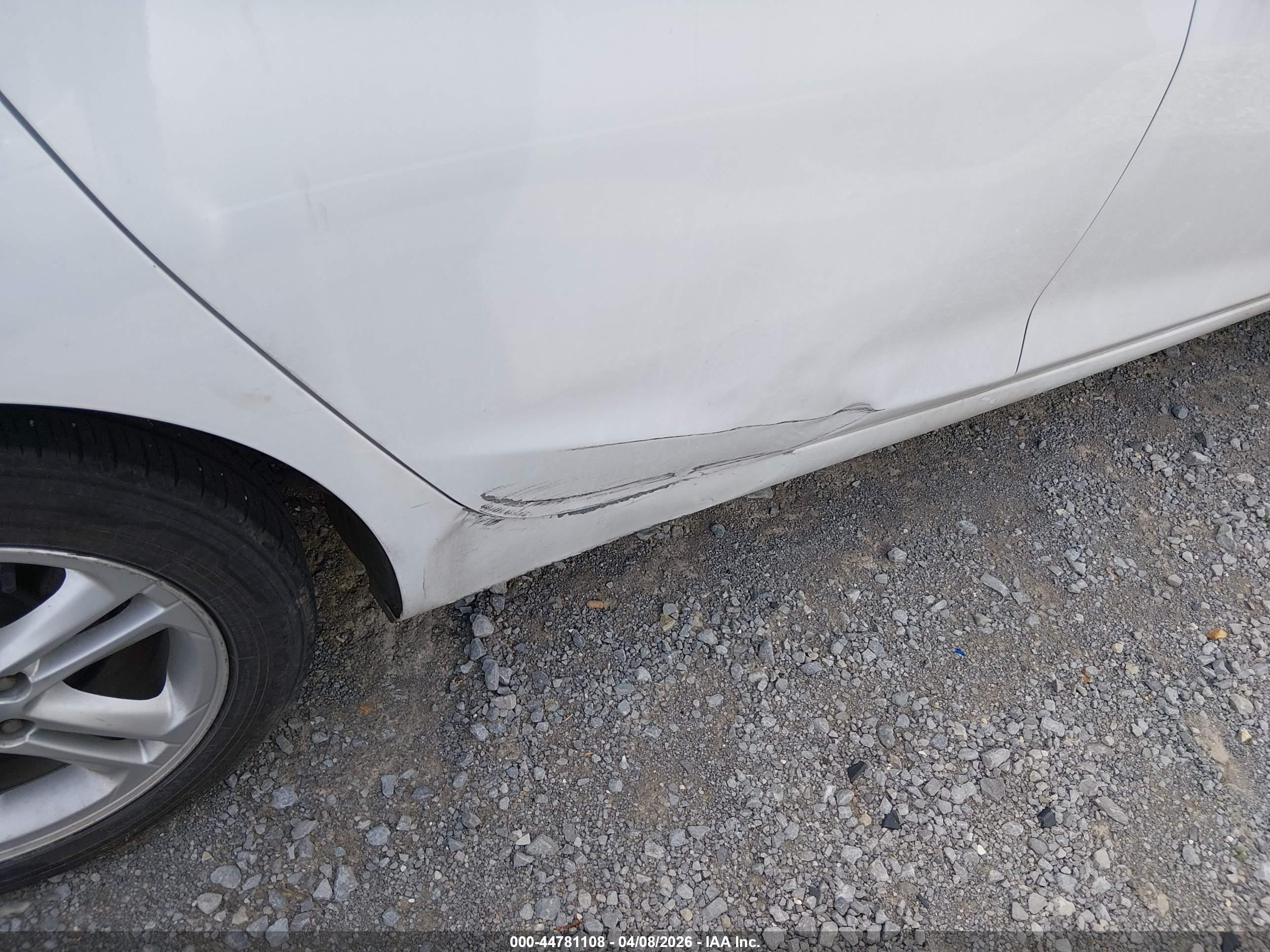 CHEVROLET CRUZE image 6