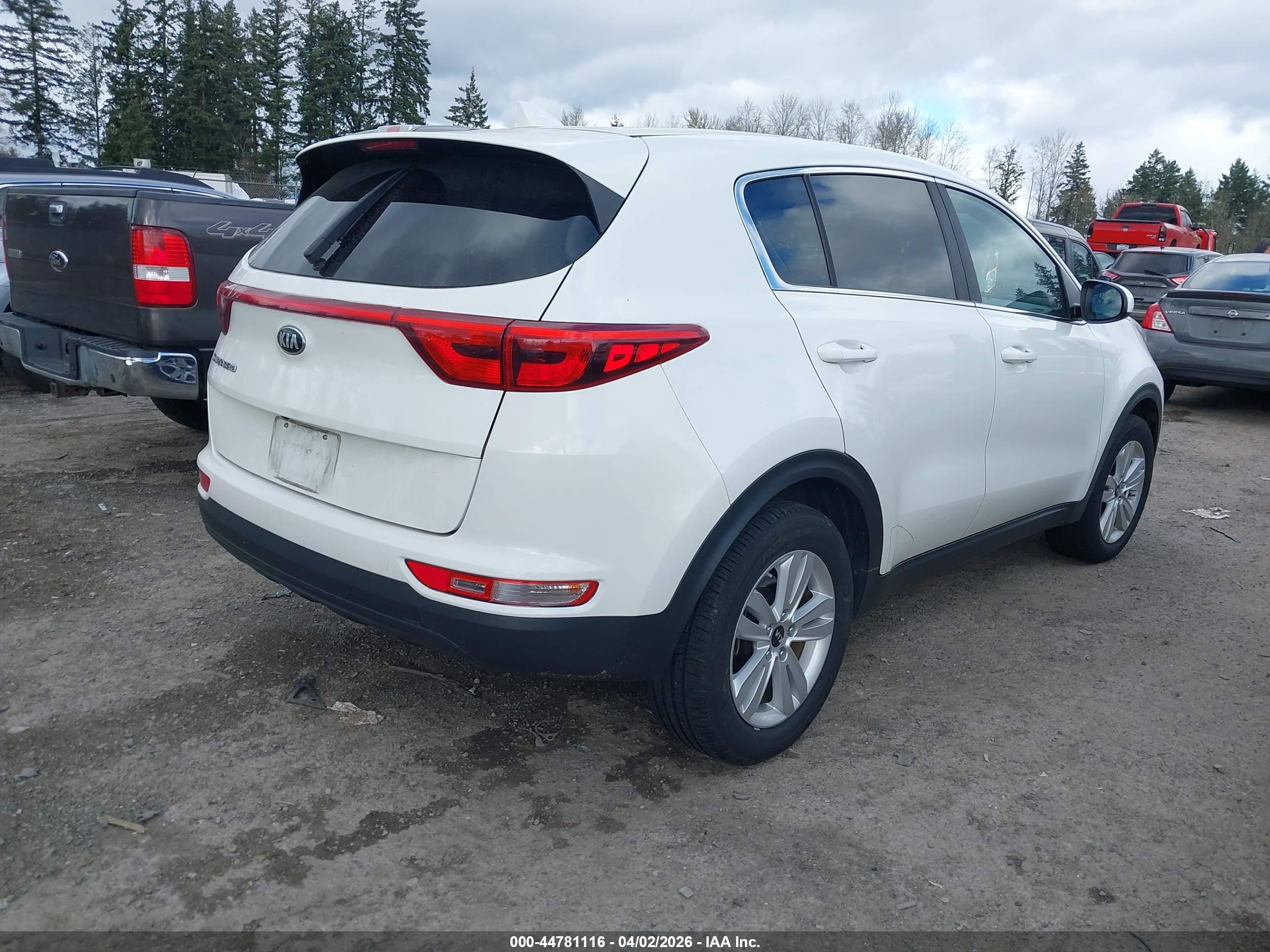 KIA SPORTAGE image 4