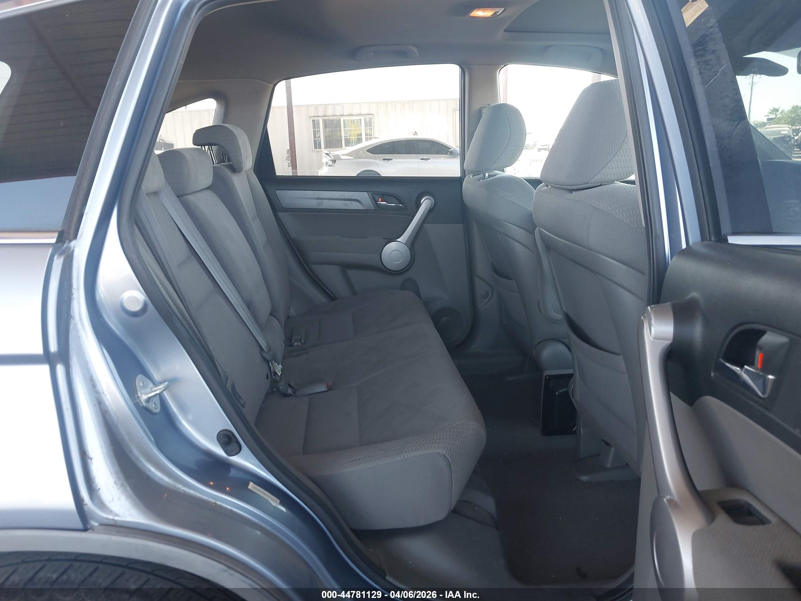 HONDA CR-V image 8