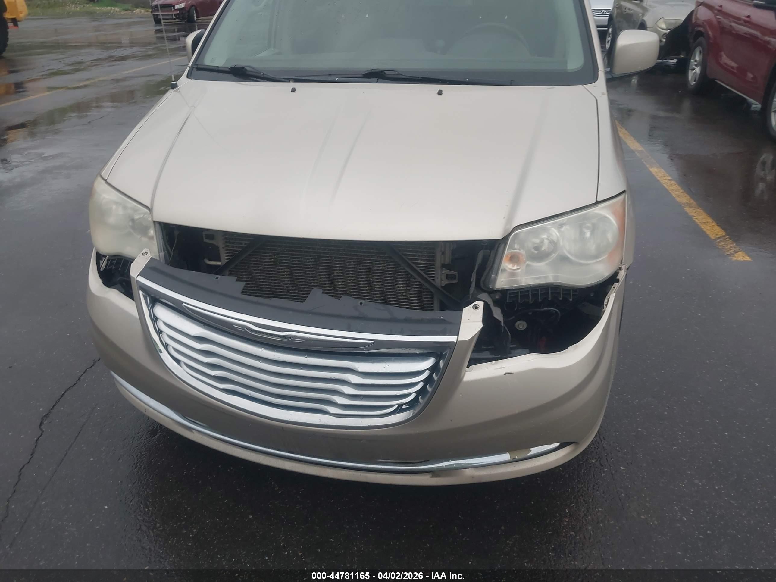 CHRYSLER TOWN image 6