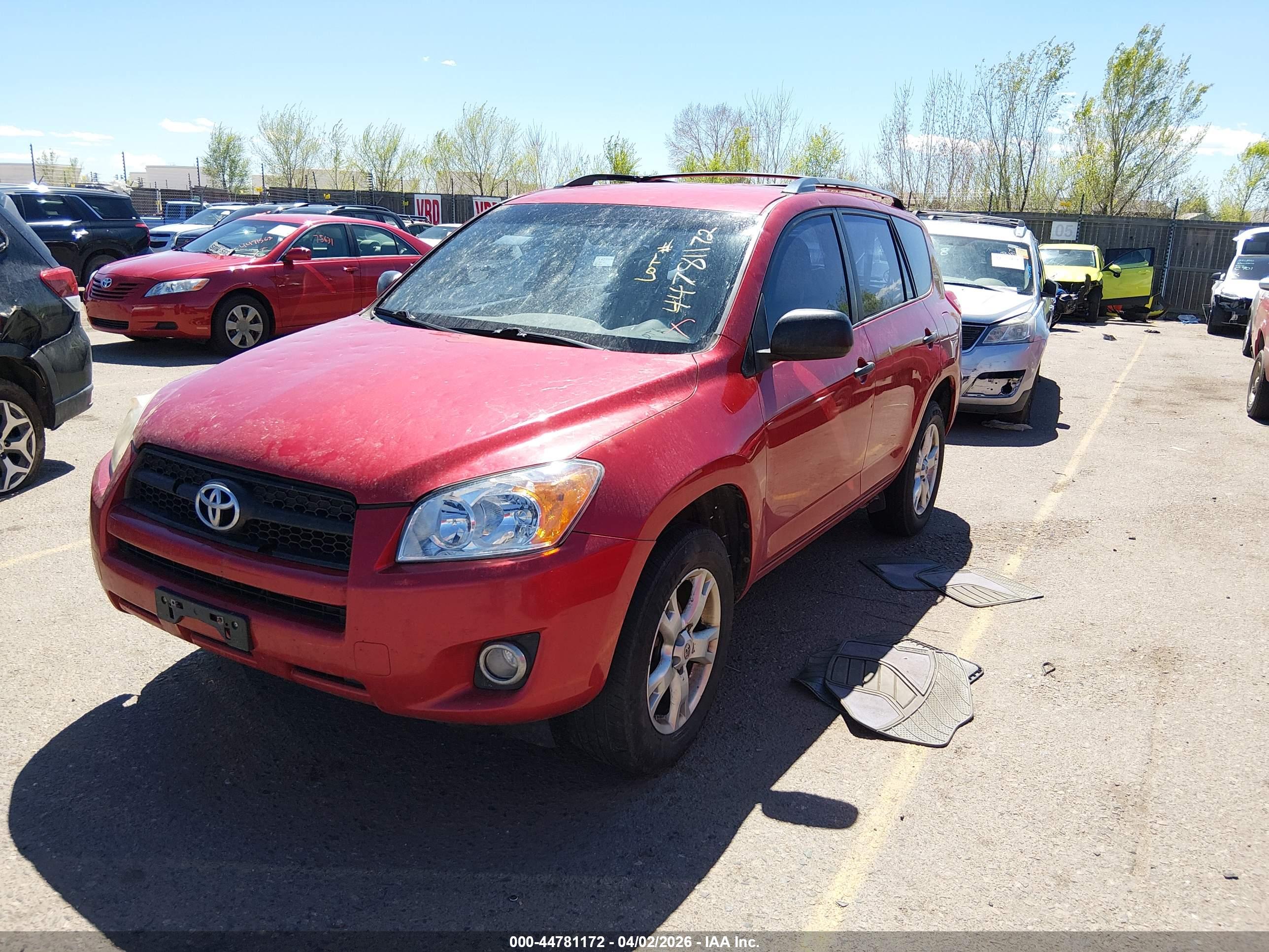 TOYOTA RAV4 image 2