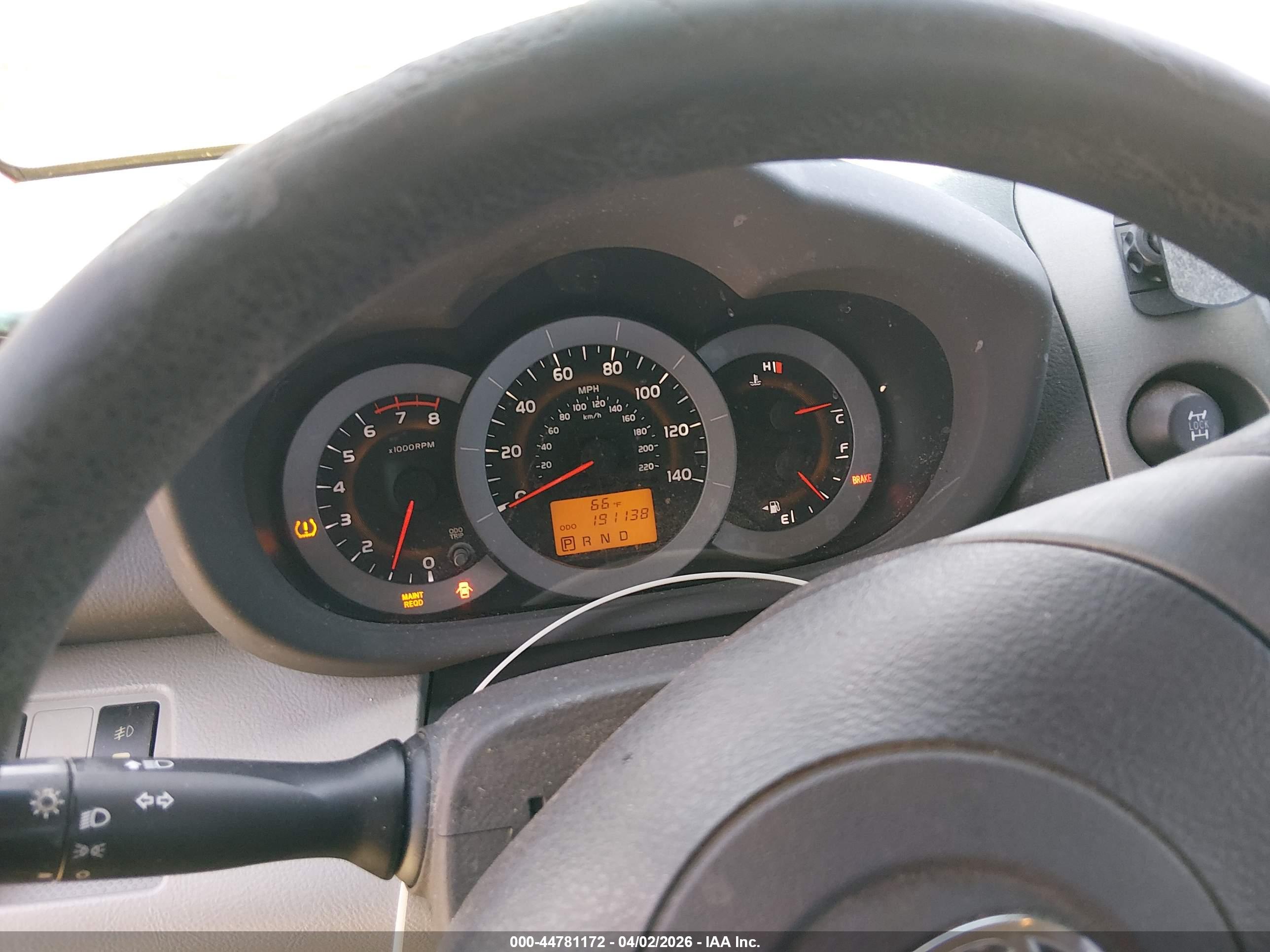 TOYOTA RAV4 image 7
