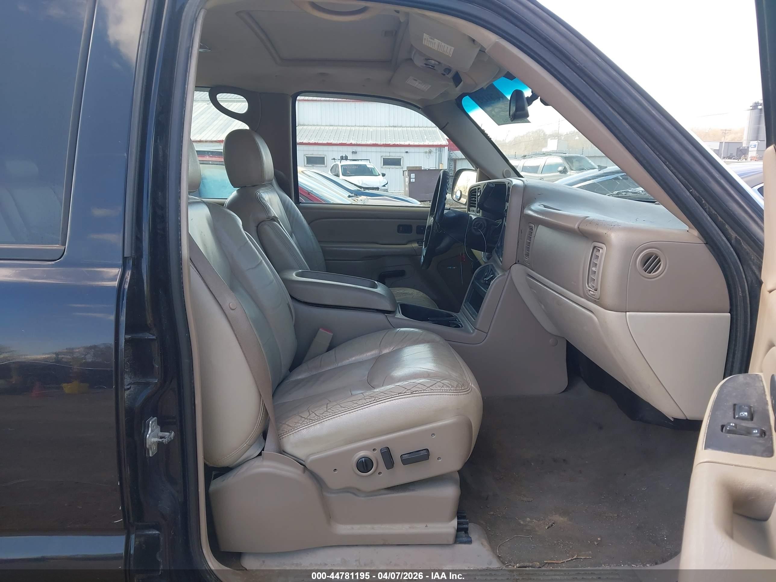 CHEVROLET AVALANCHE image 5