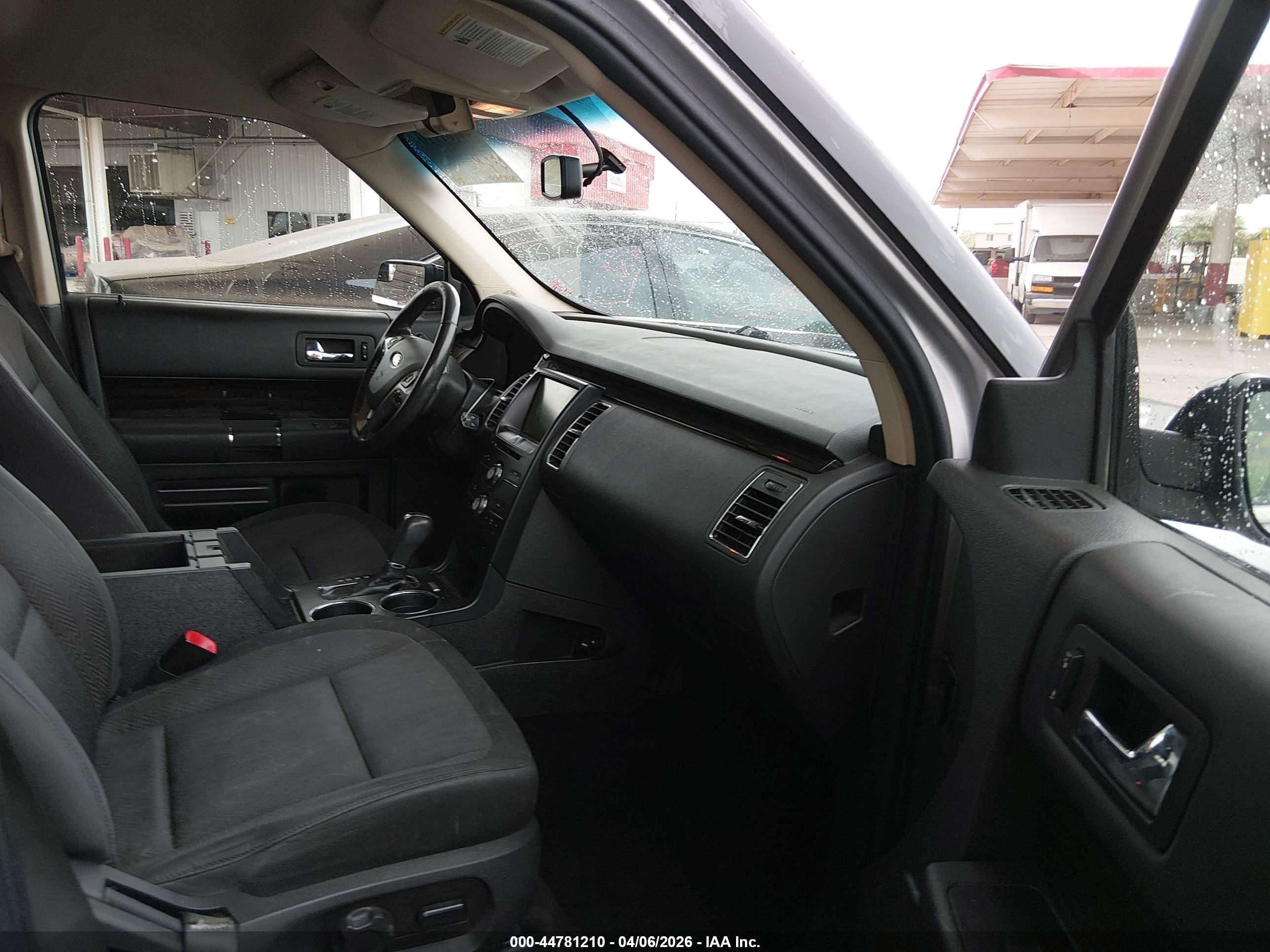 FORD FLEX image 5