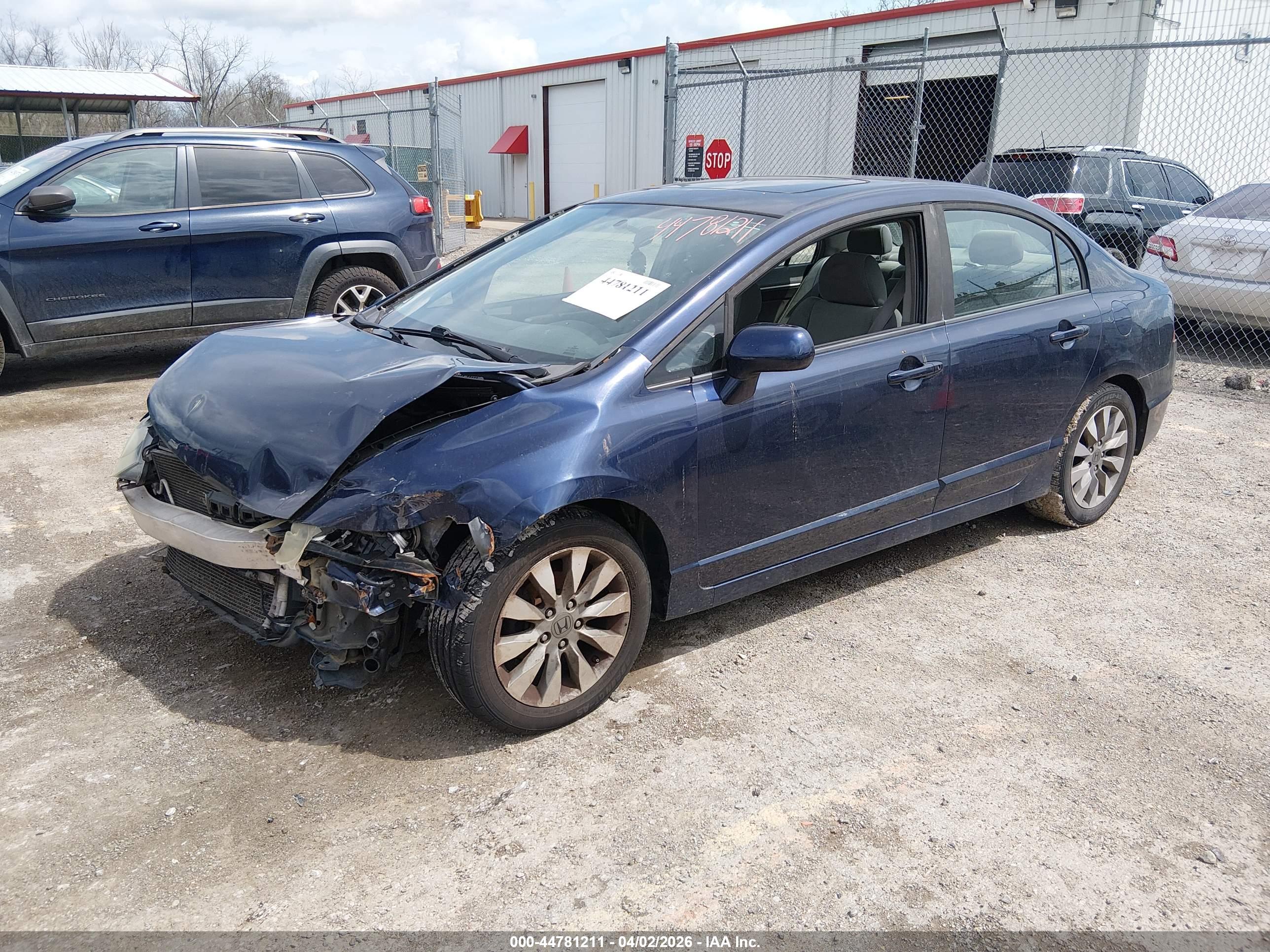 HONDA CIVIC image 2