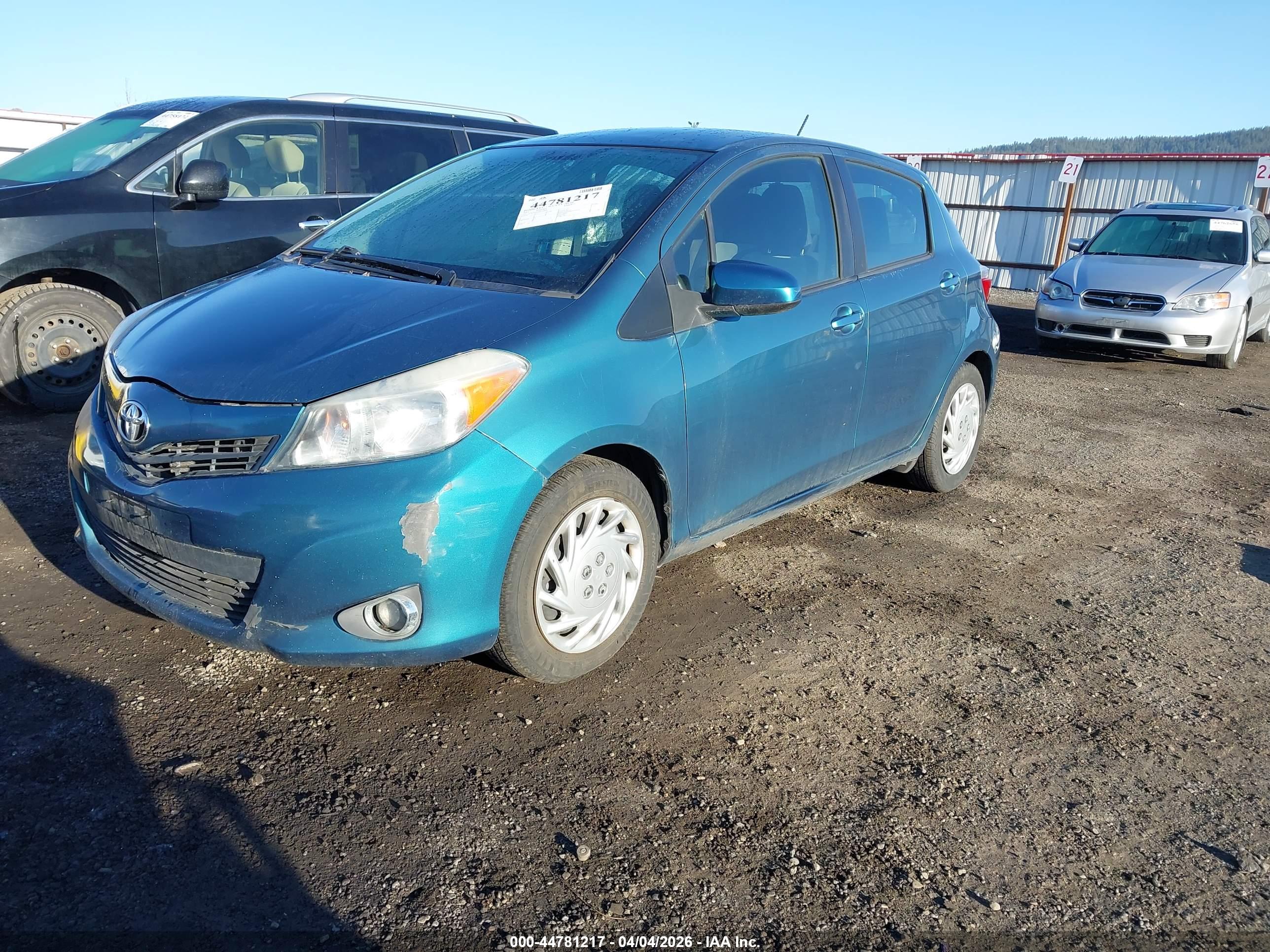 TOYOTA YARIS image 2