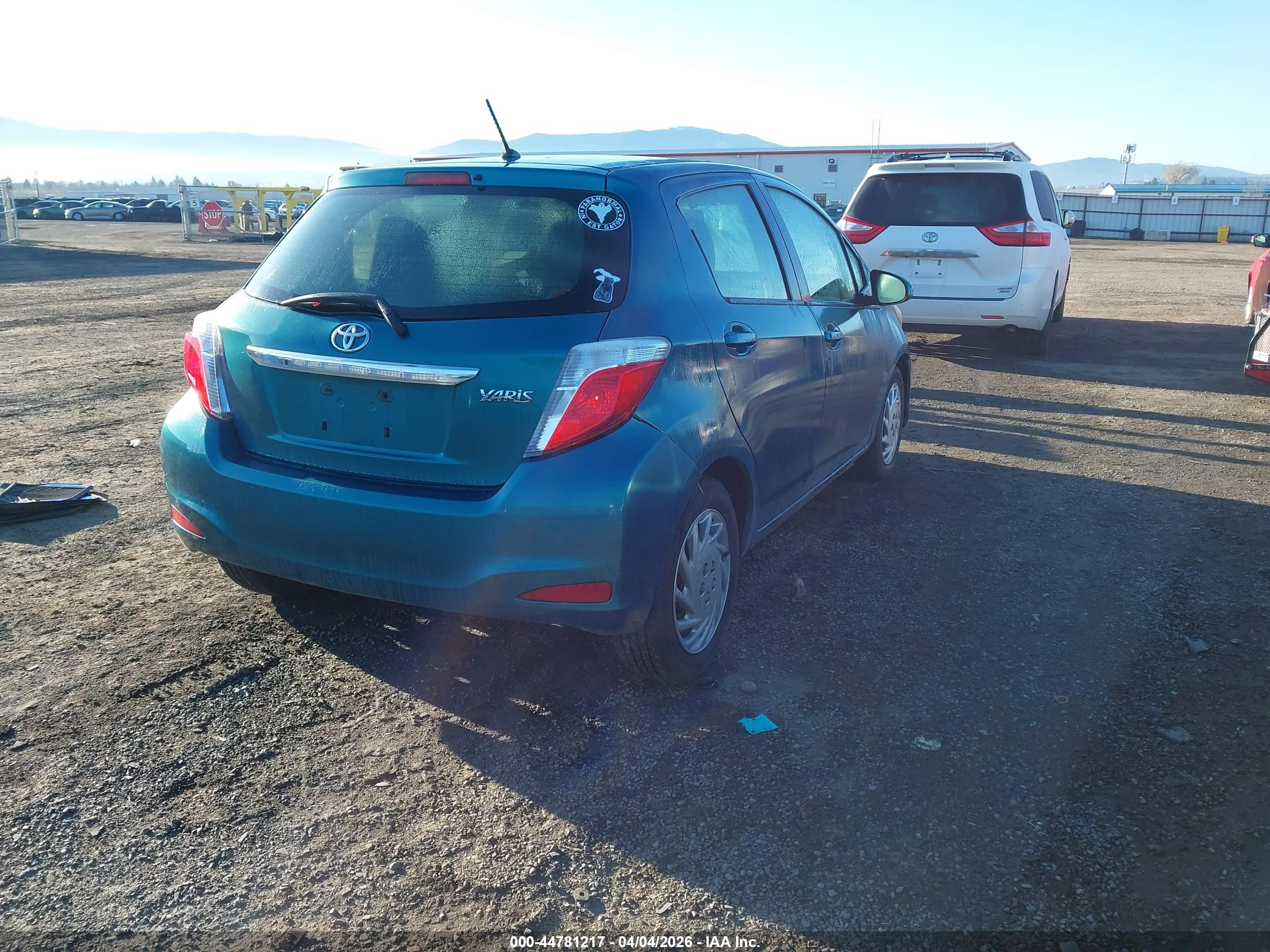 TOYOTA YARIS image 4