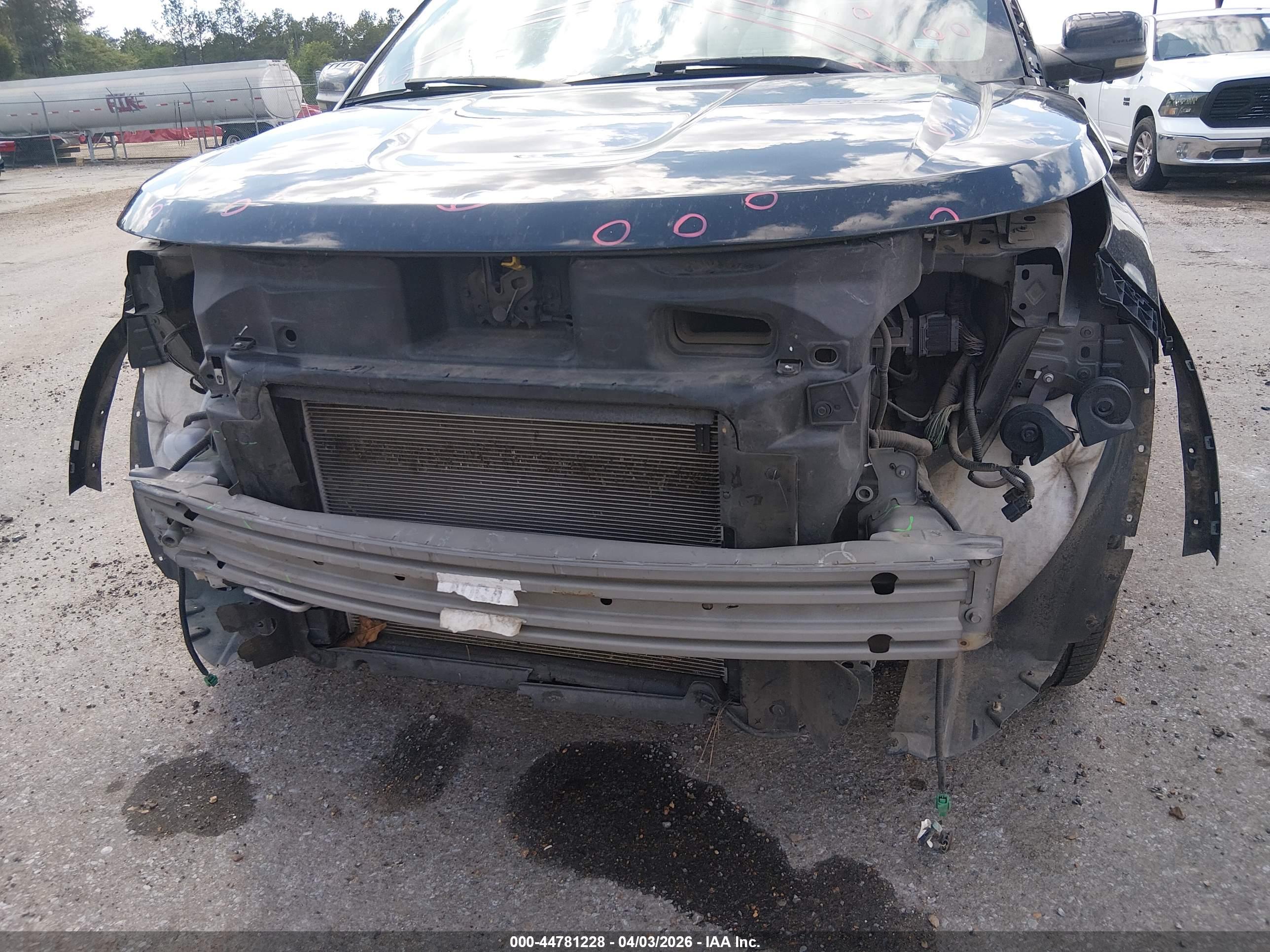 FORD EXPLORER image 6