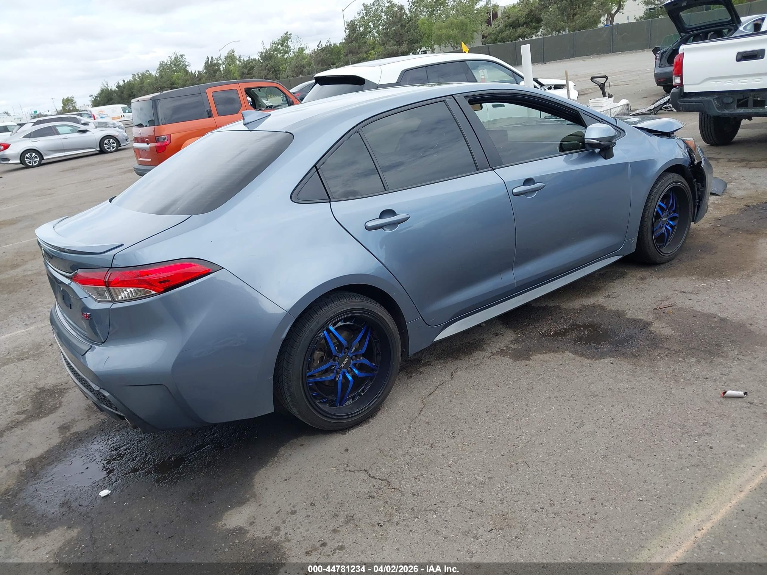 TOYOTA COROLLA image 4