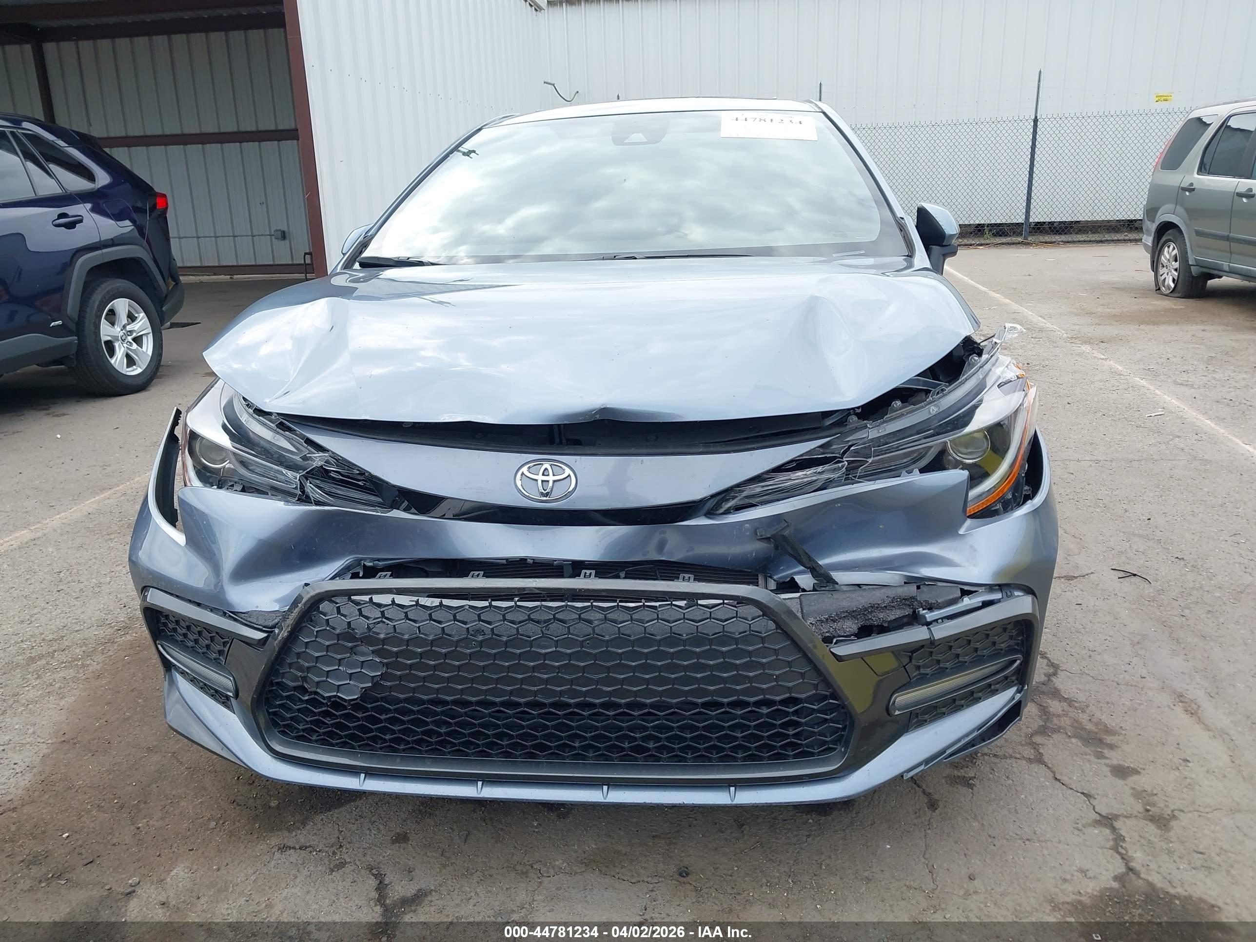 TOYOTA COROLLA image 6