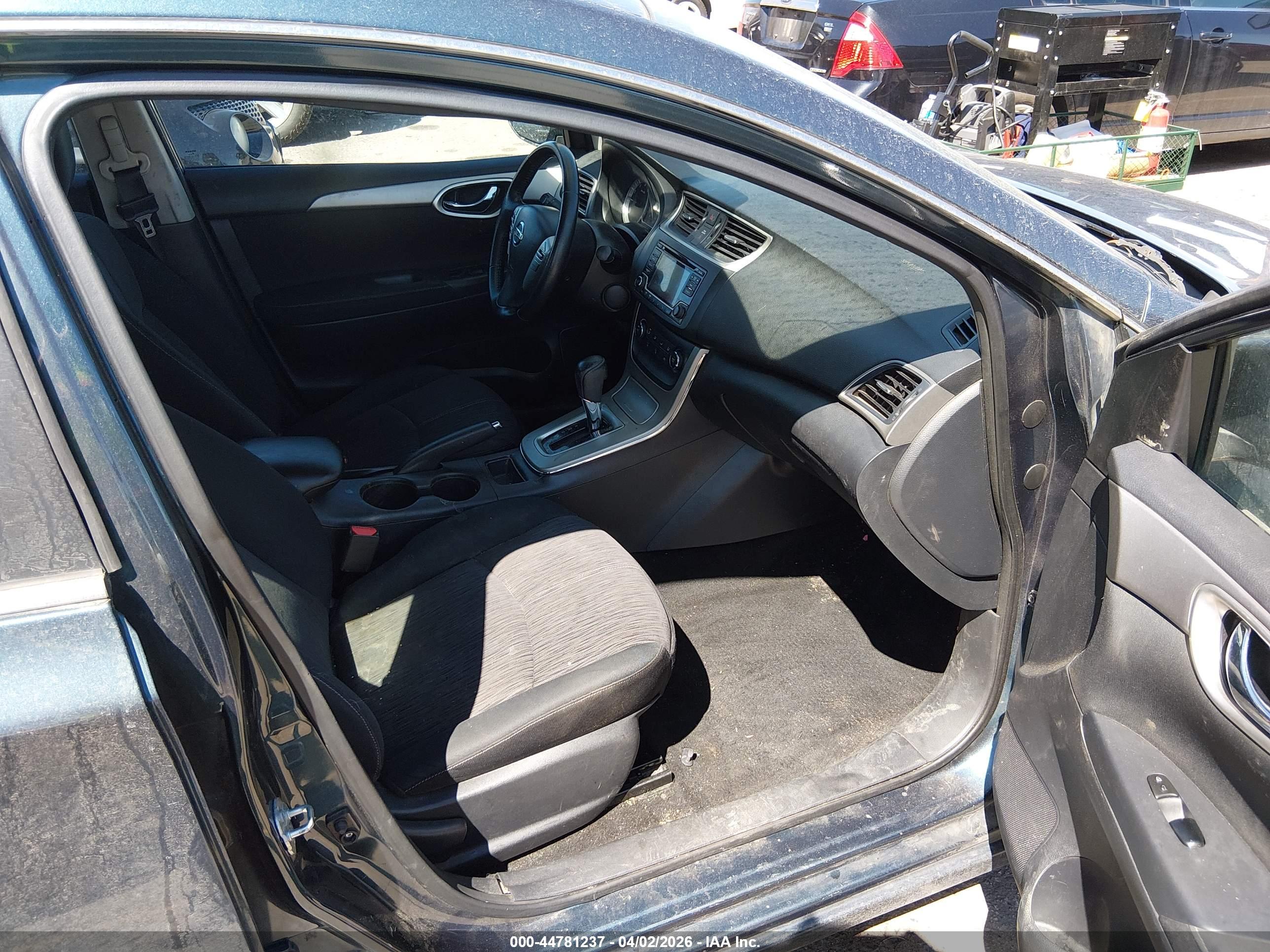 NISSAN SENTRA image 5