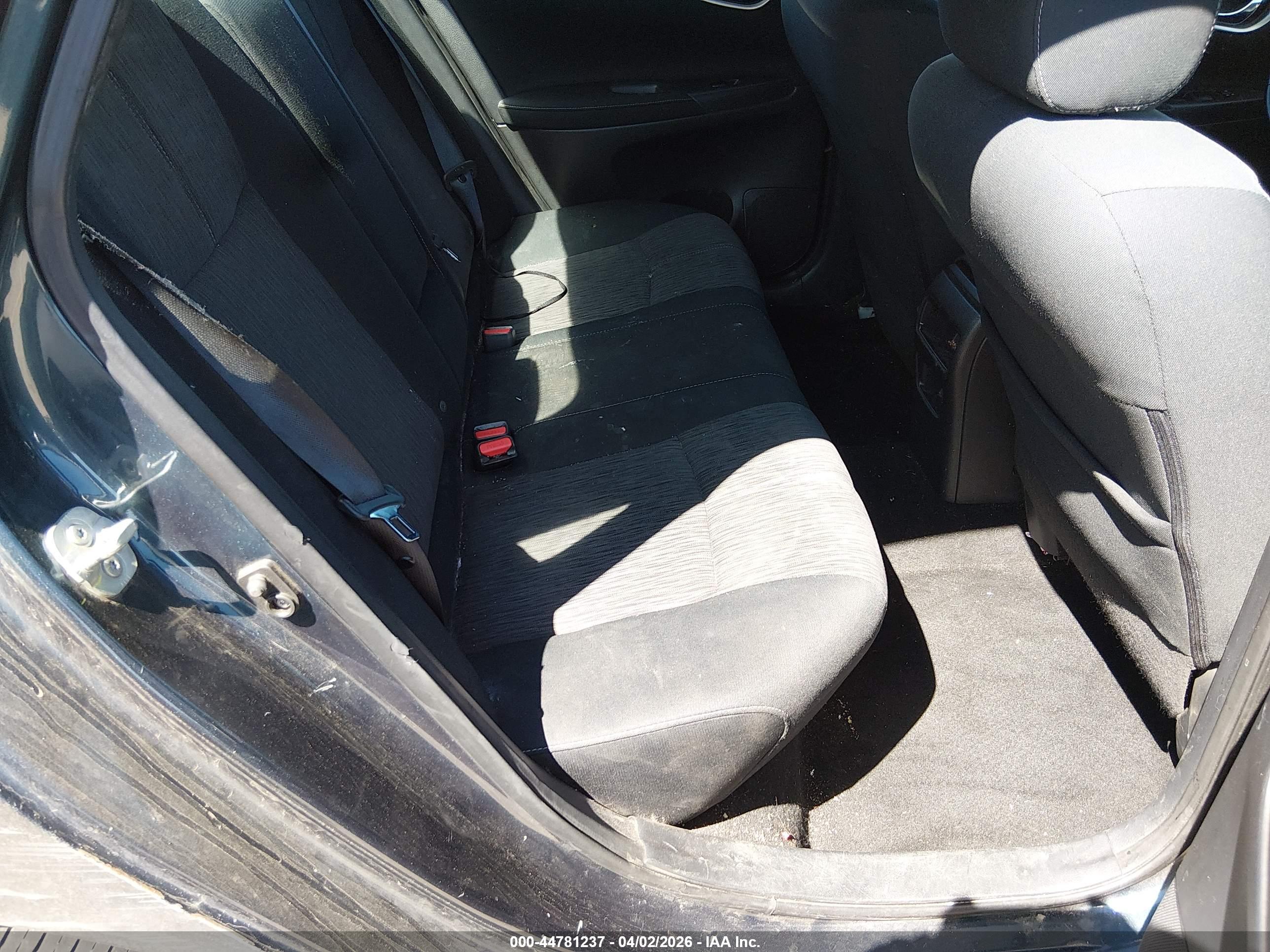 NISSAN SENTRA image 8