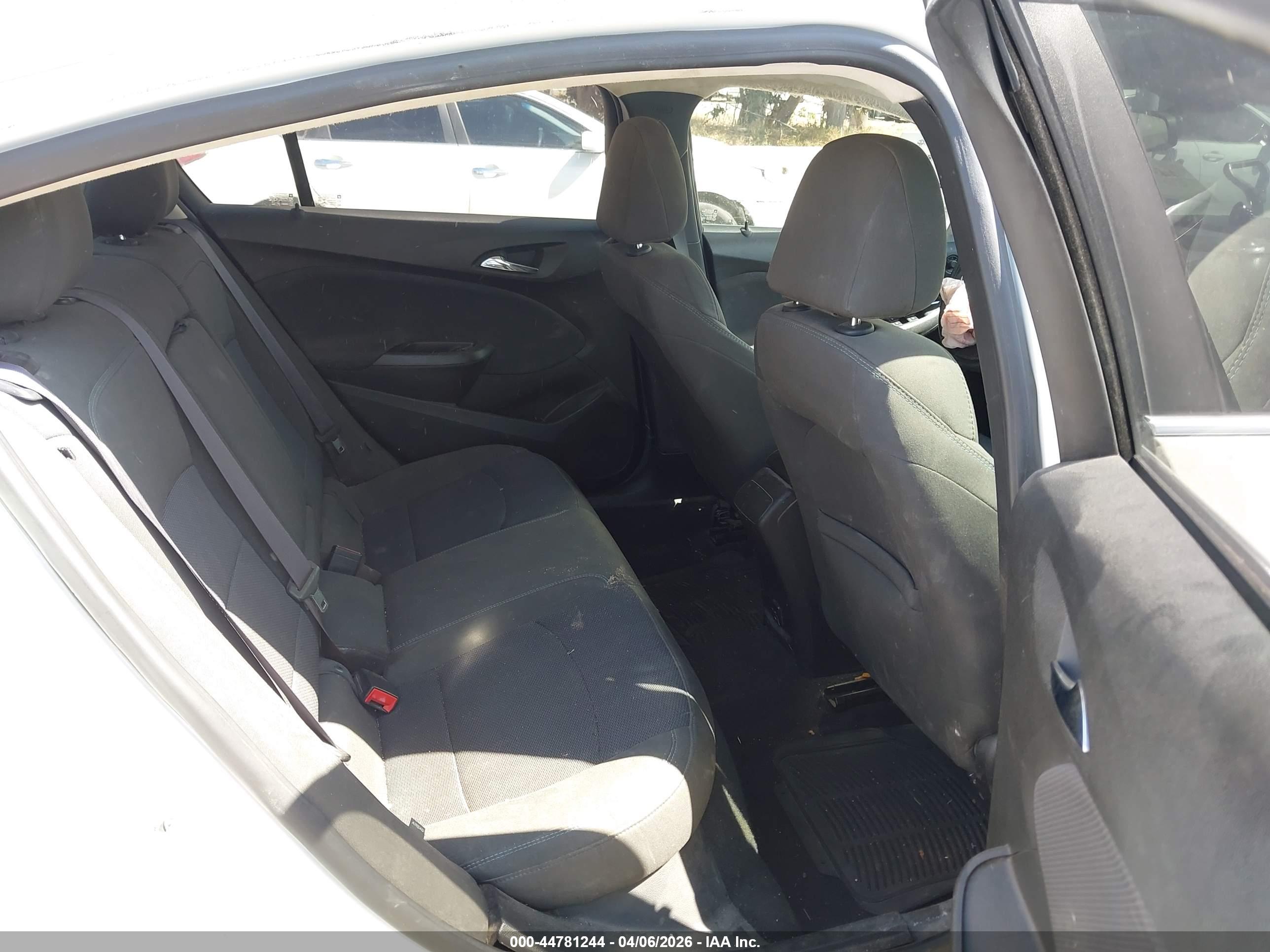 CHEVROLET CRUZE image 8