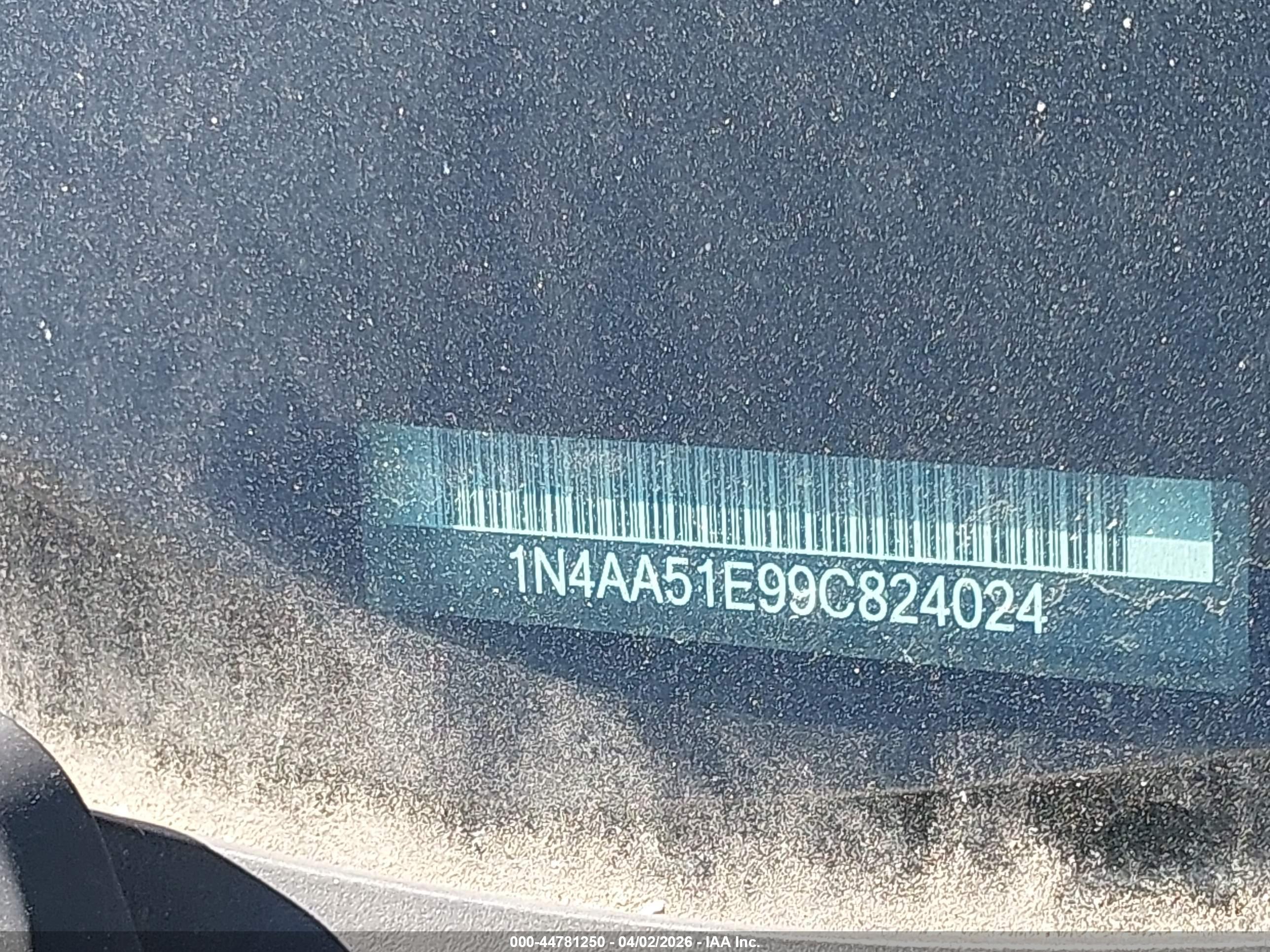NISSAN MAXIMA image 9