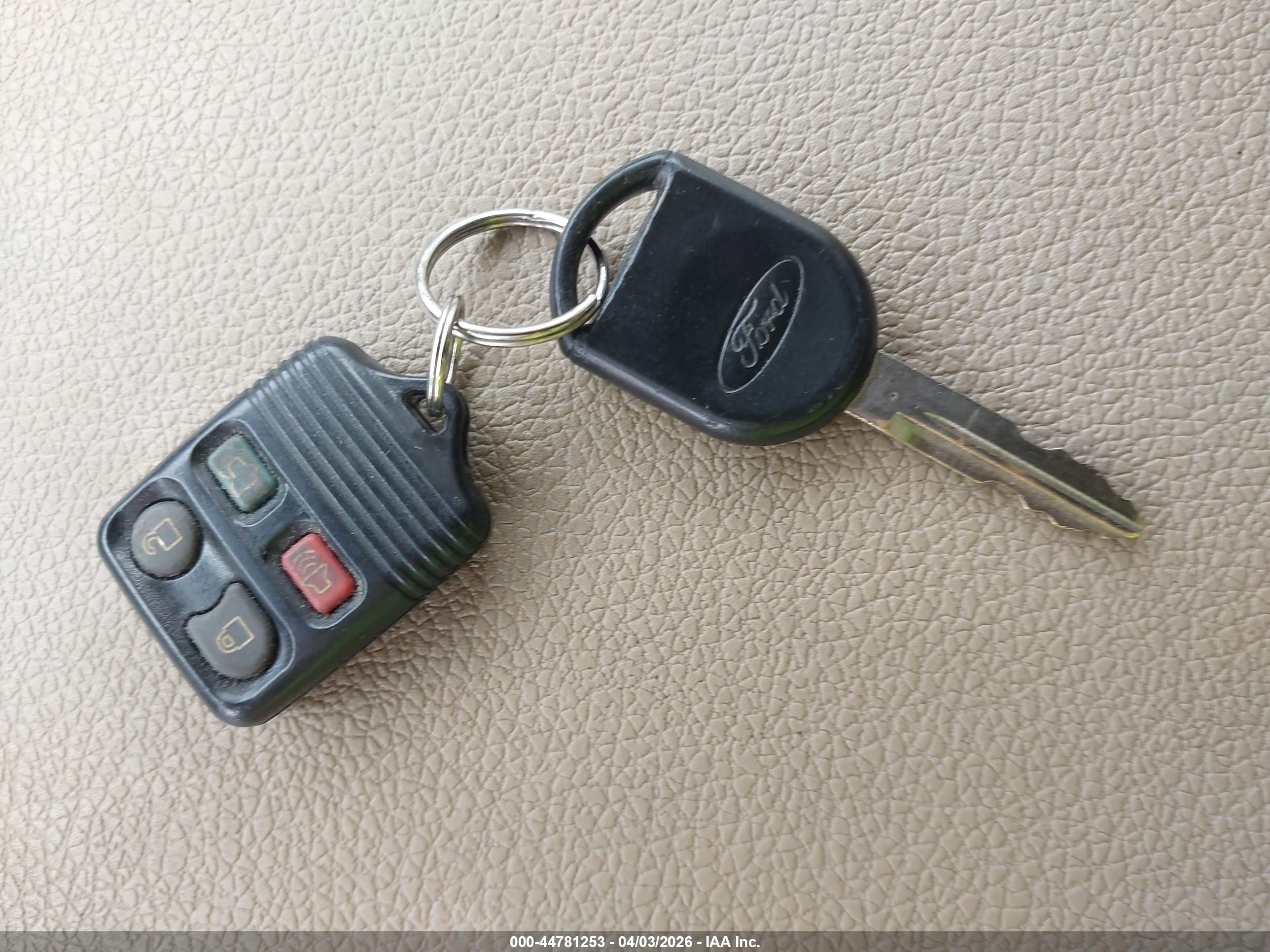 FORD EXPLORER image 11