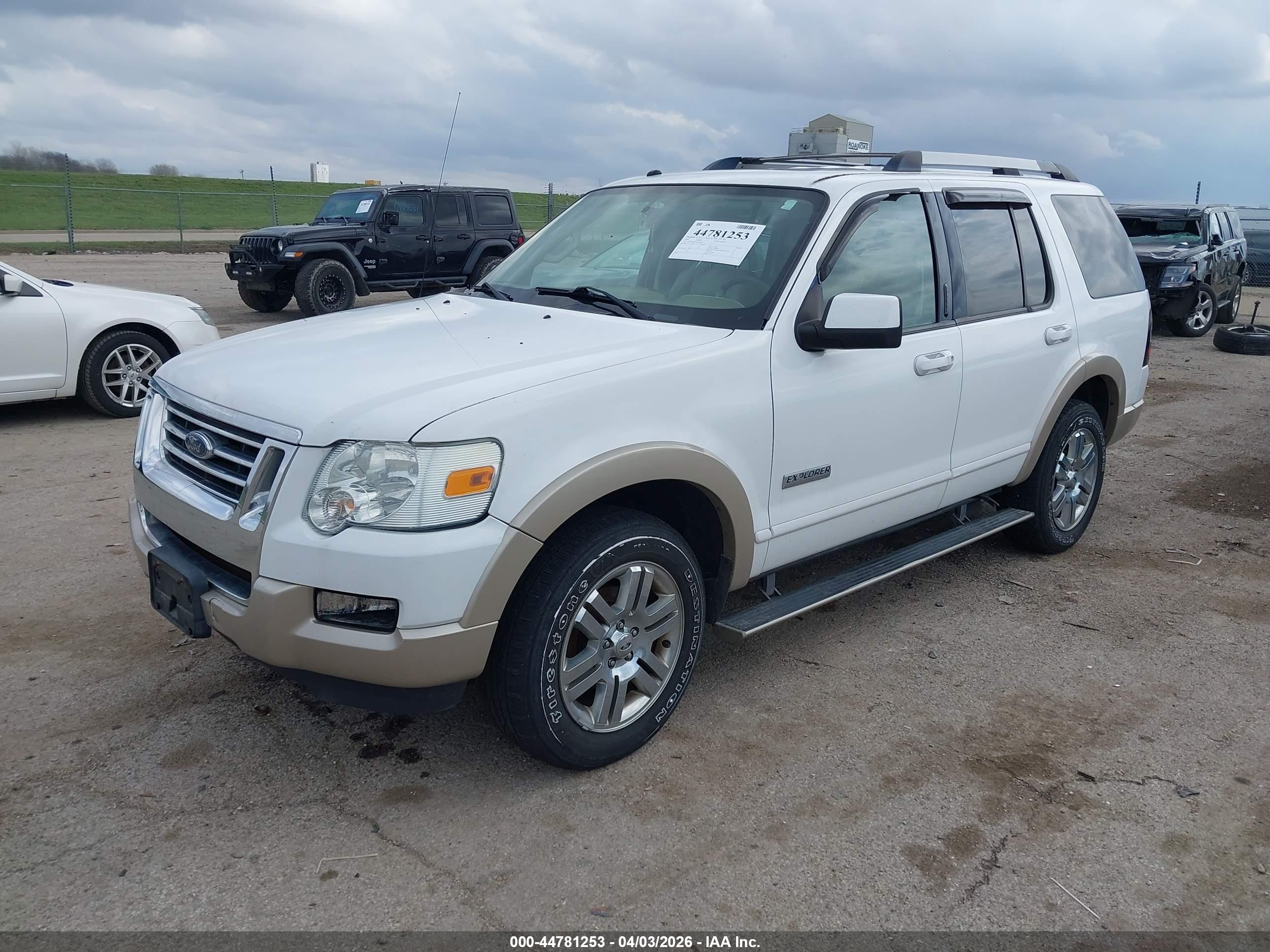 FORD EXPLORER image 2