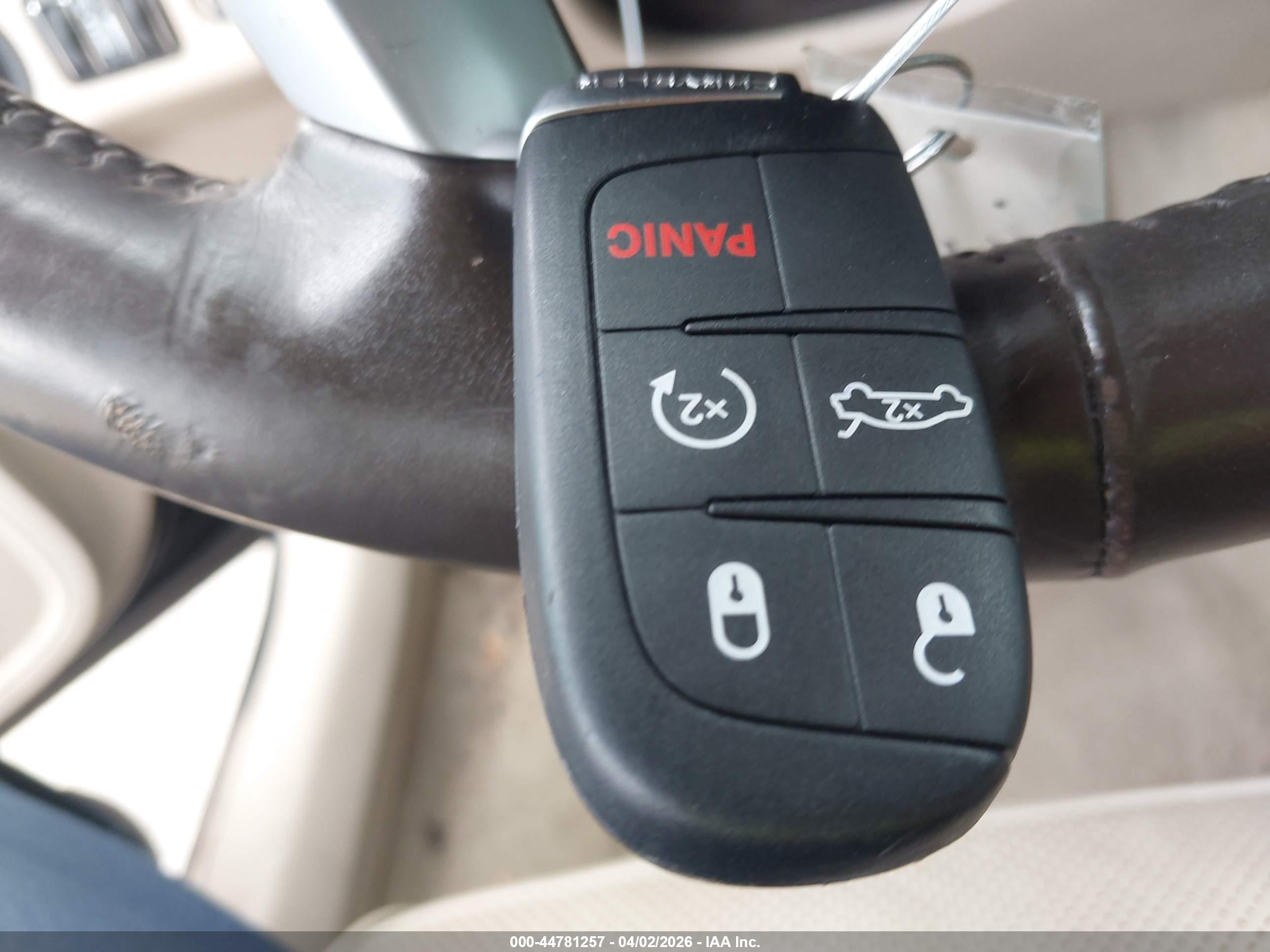 CHRYSLER 300C image 11