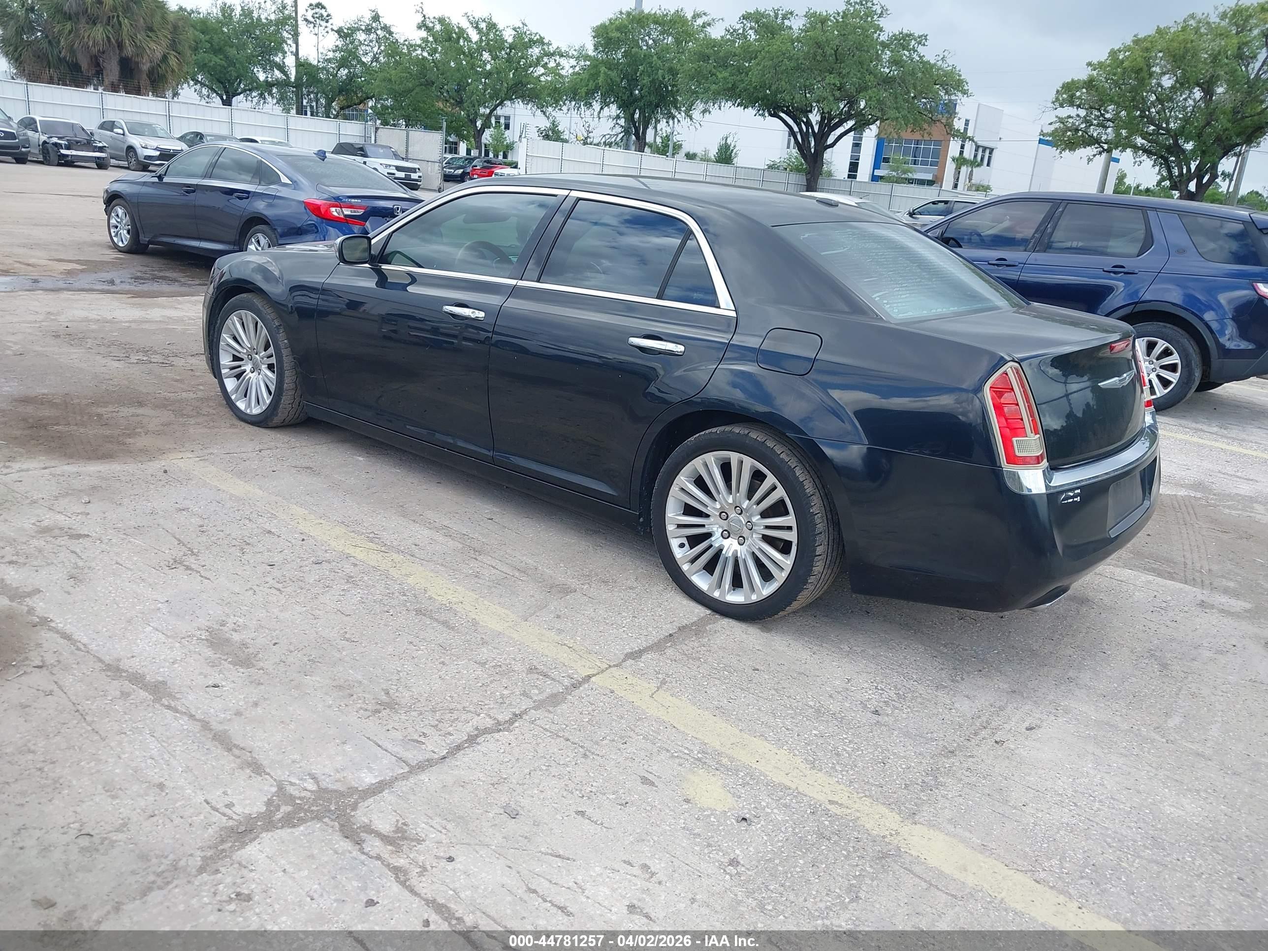 CHRYSLER 300C image 3