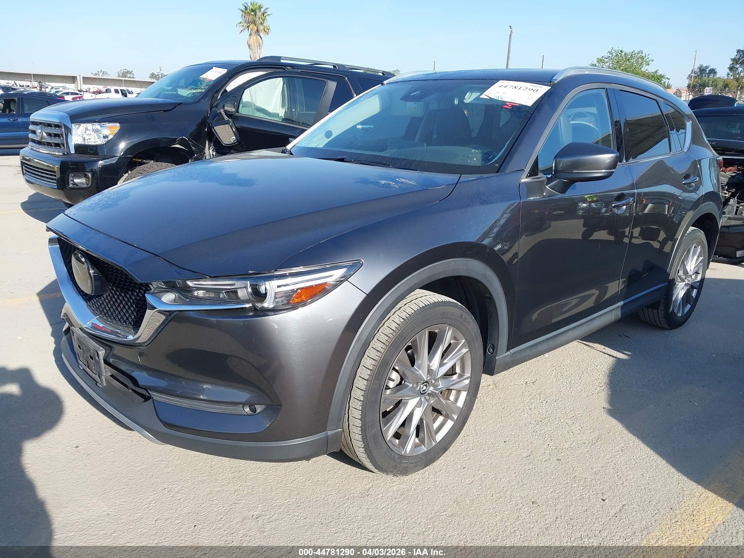 MAZDA CX-5 image 2