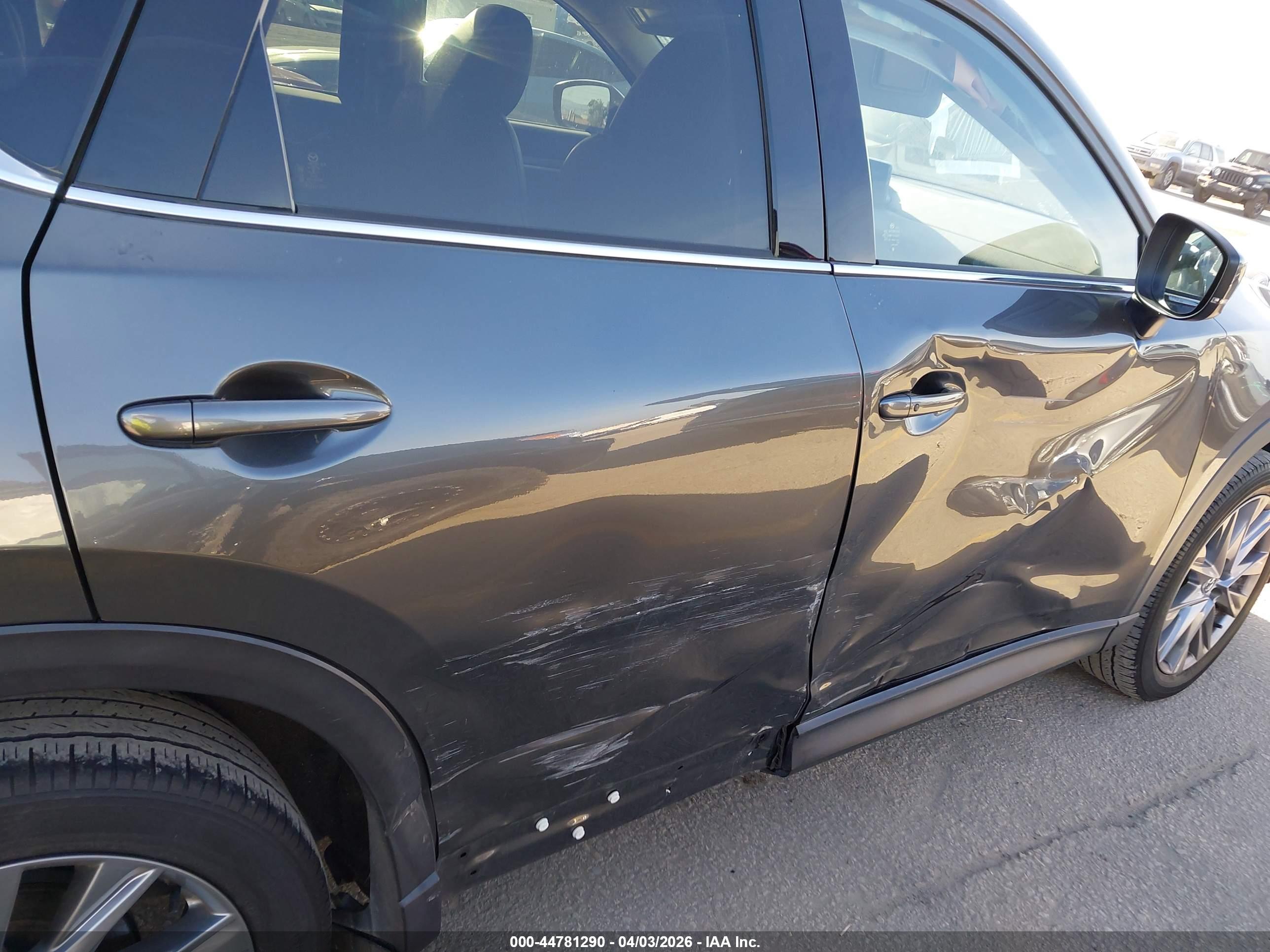 MAZDA CX-5 image 6