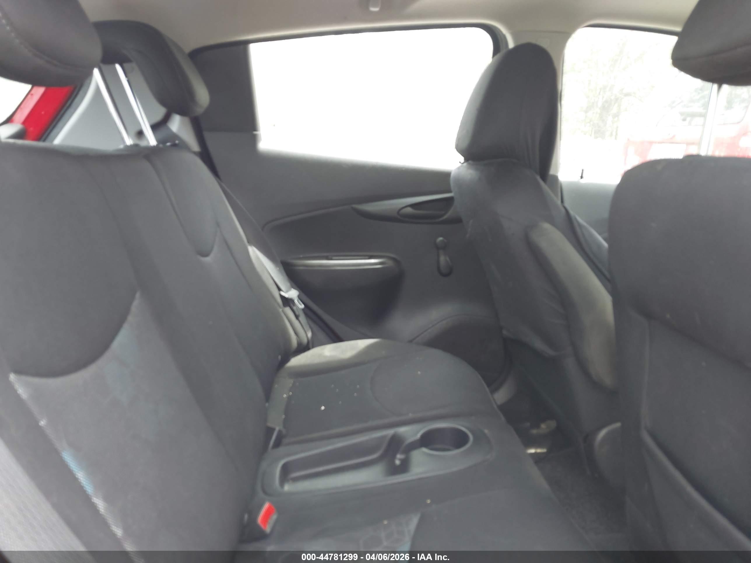 CHEVROLET SPARK image 8