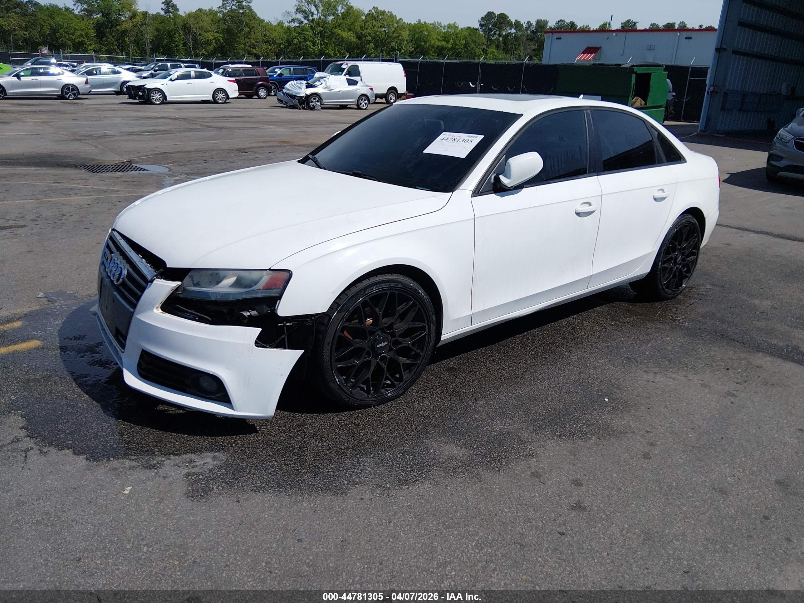 AUDI A4 image 2