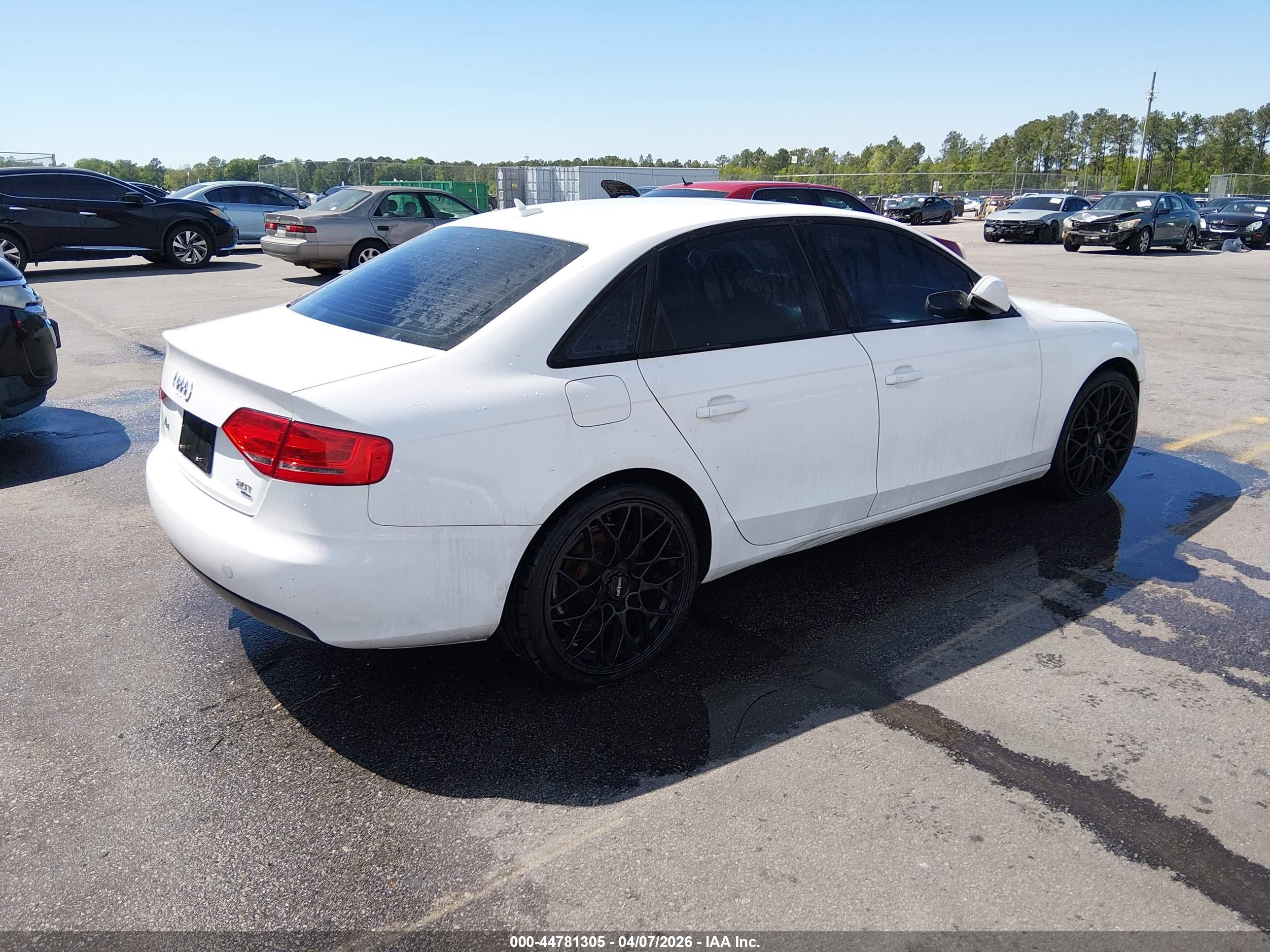 AUDI A4 image 4