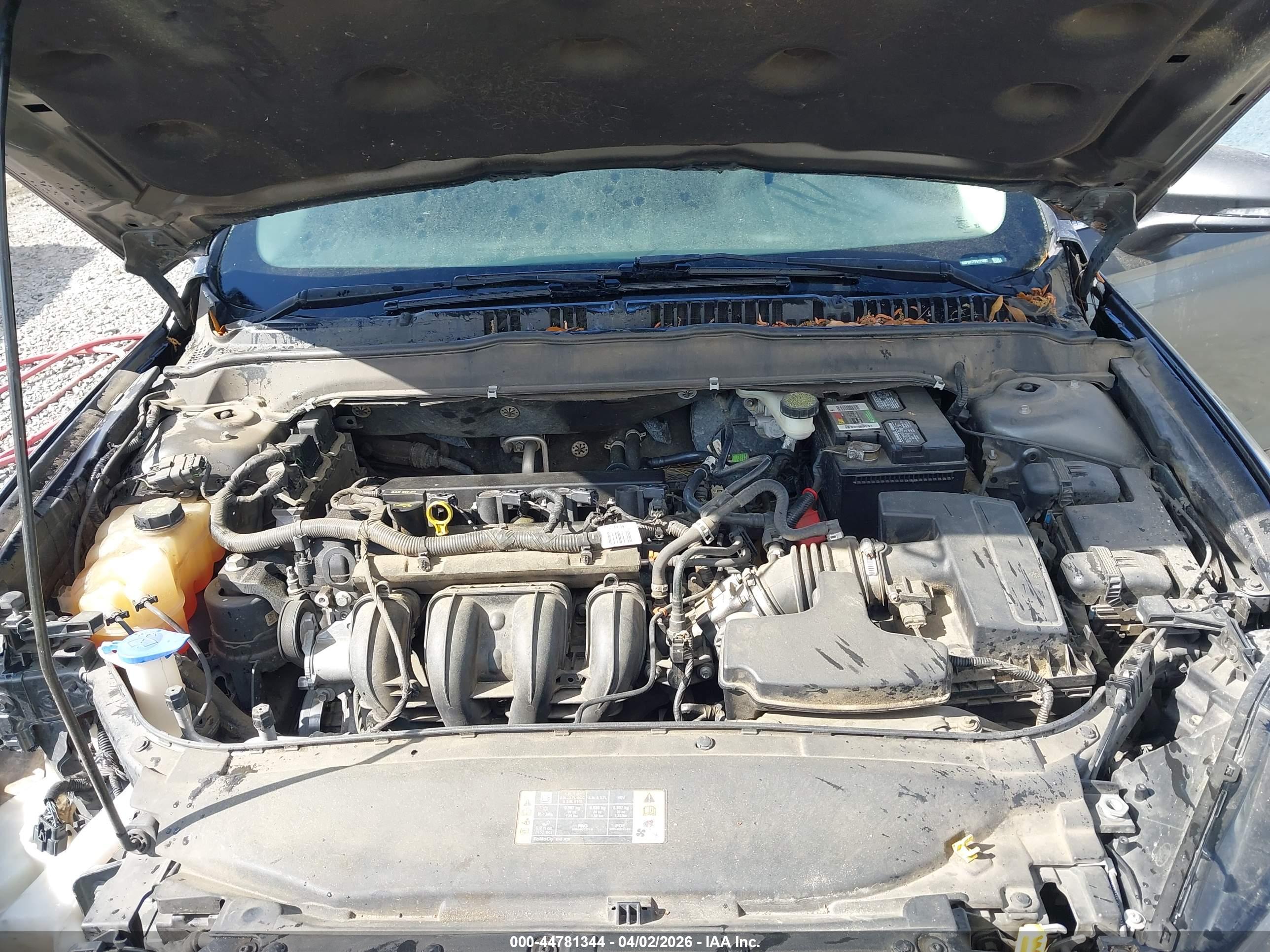 FORD FUSION image 10