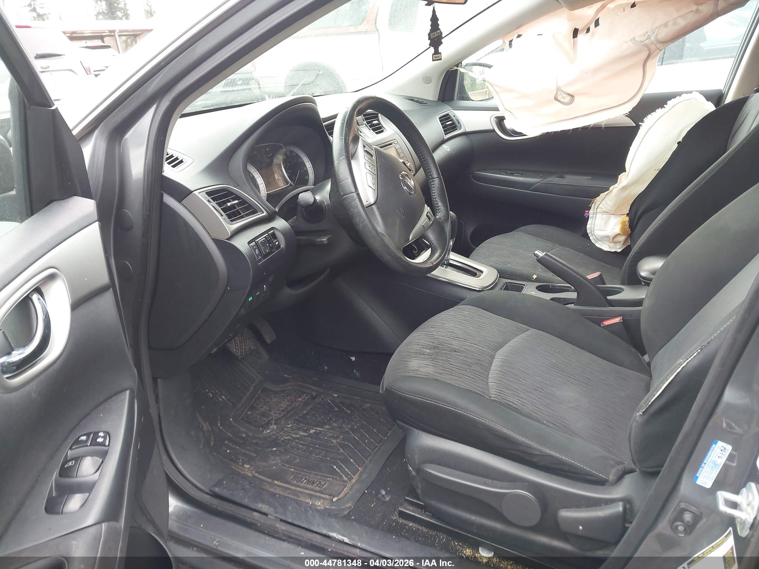 NISSAN SENTRA image 5