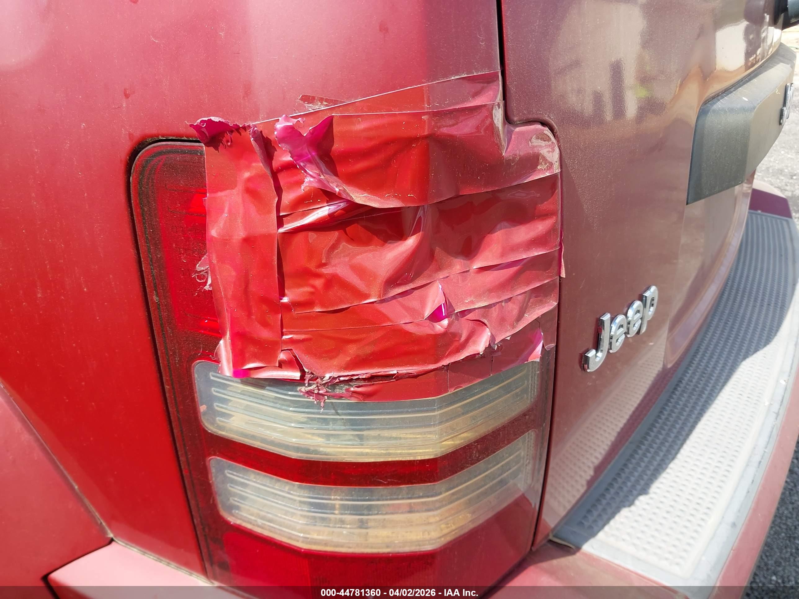 JEEP LIBERTY image 6