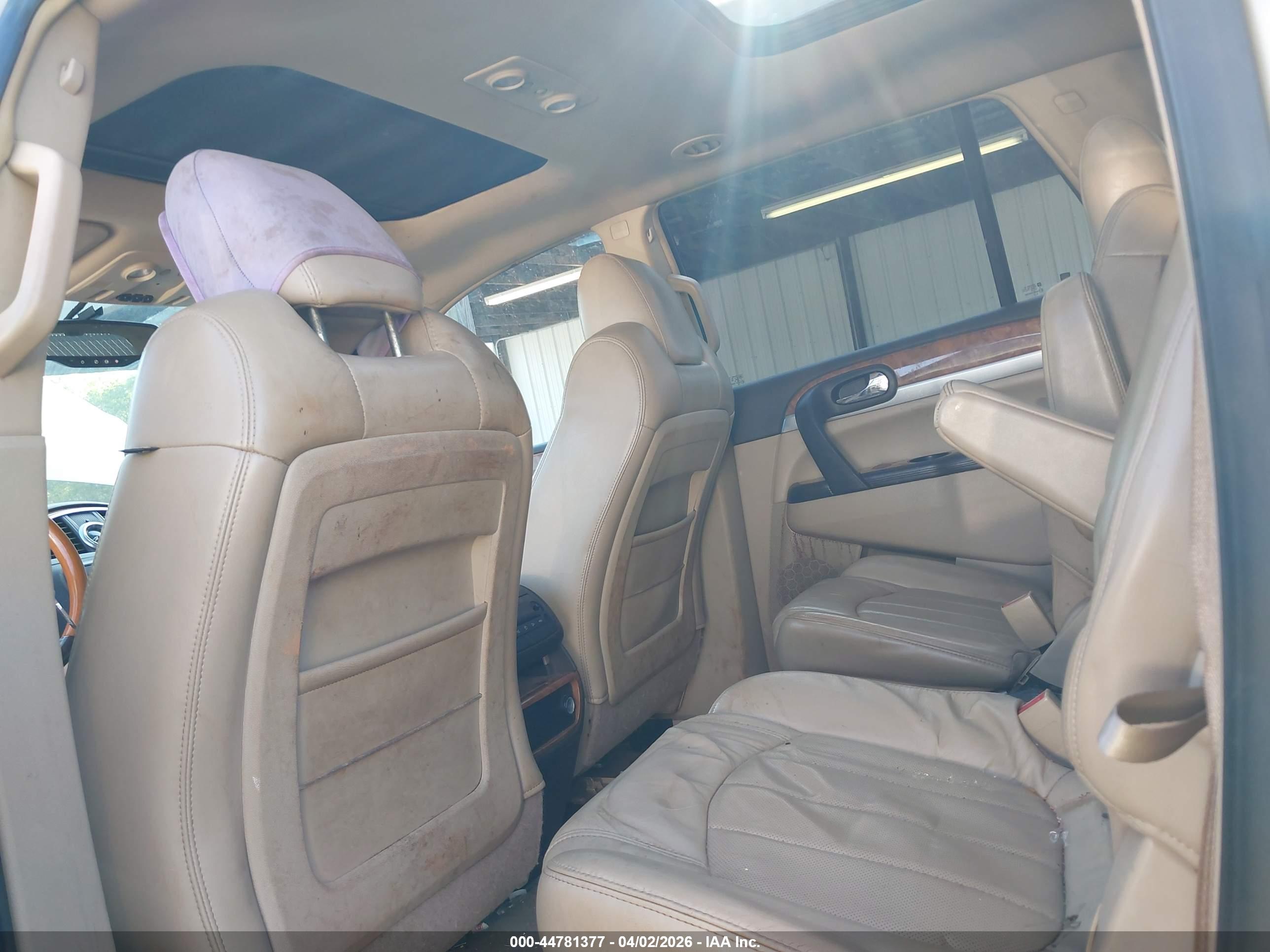 BUICK ENCLAVE image 8