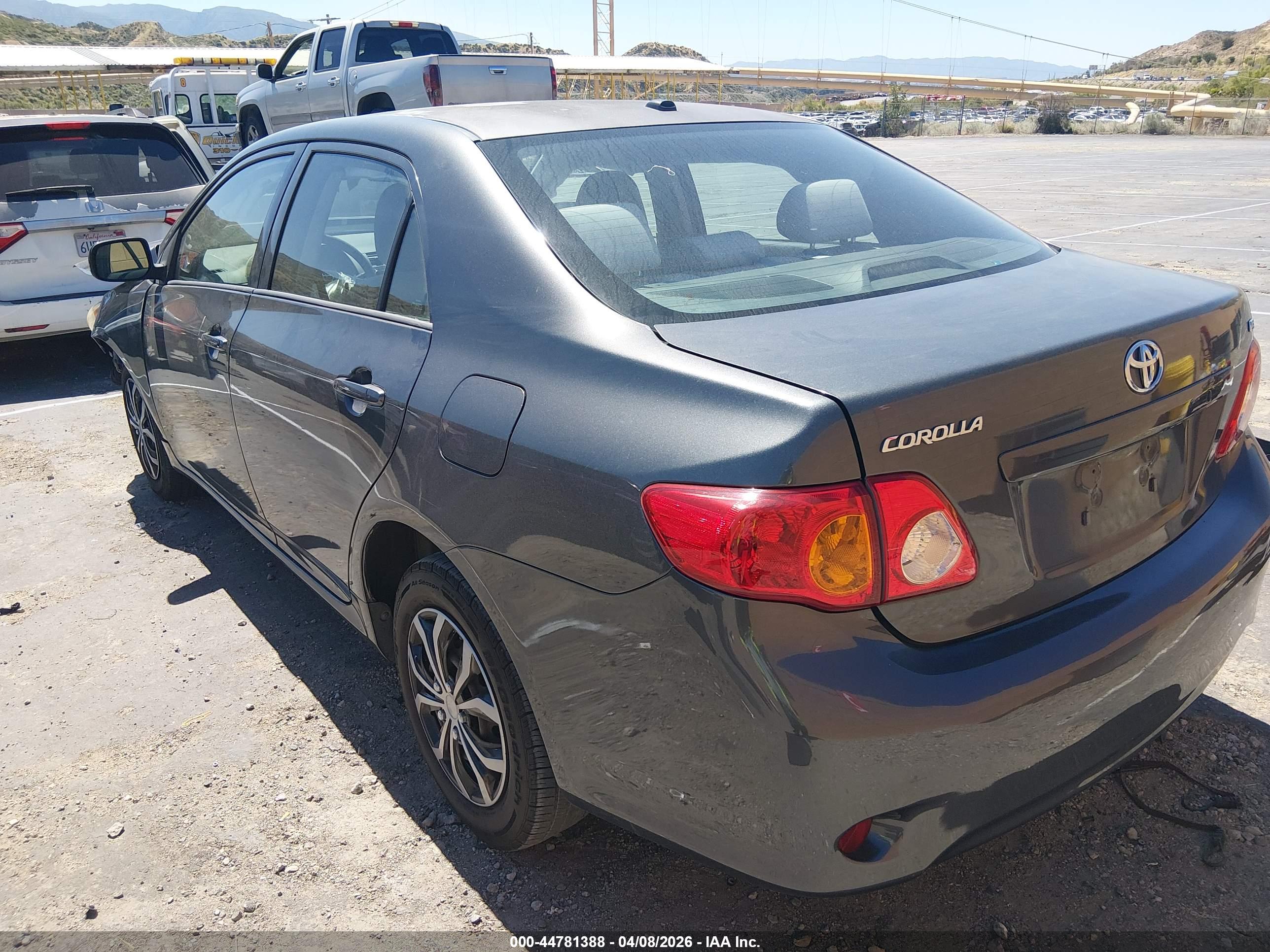 TOYOTA COROLLA image 3