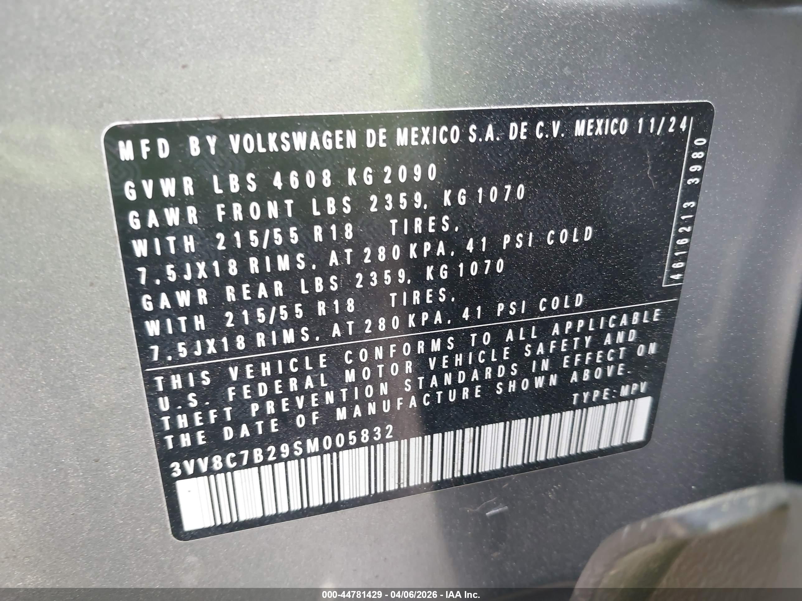 VOLKSWAGEN TAOS image 9
