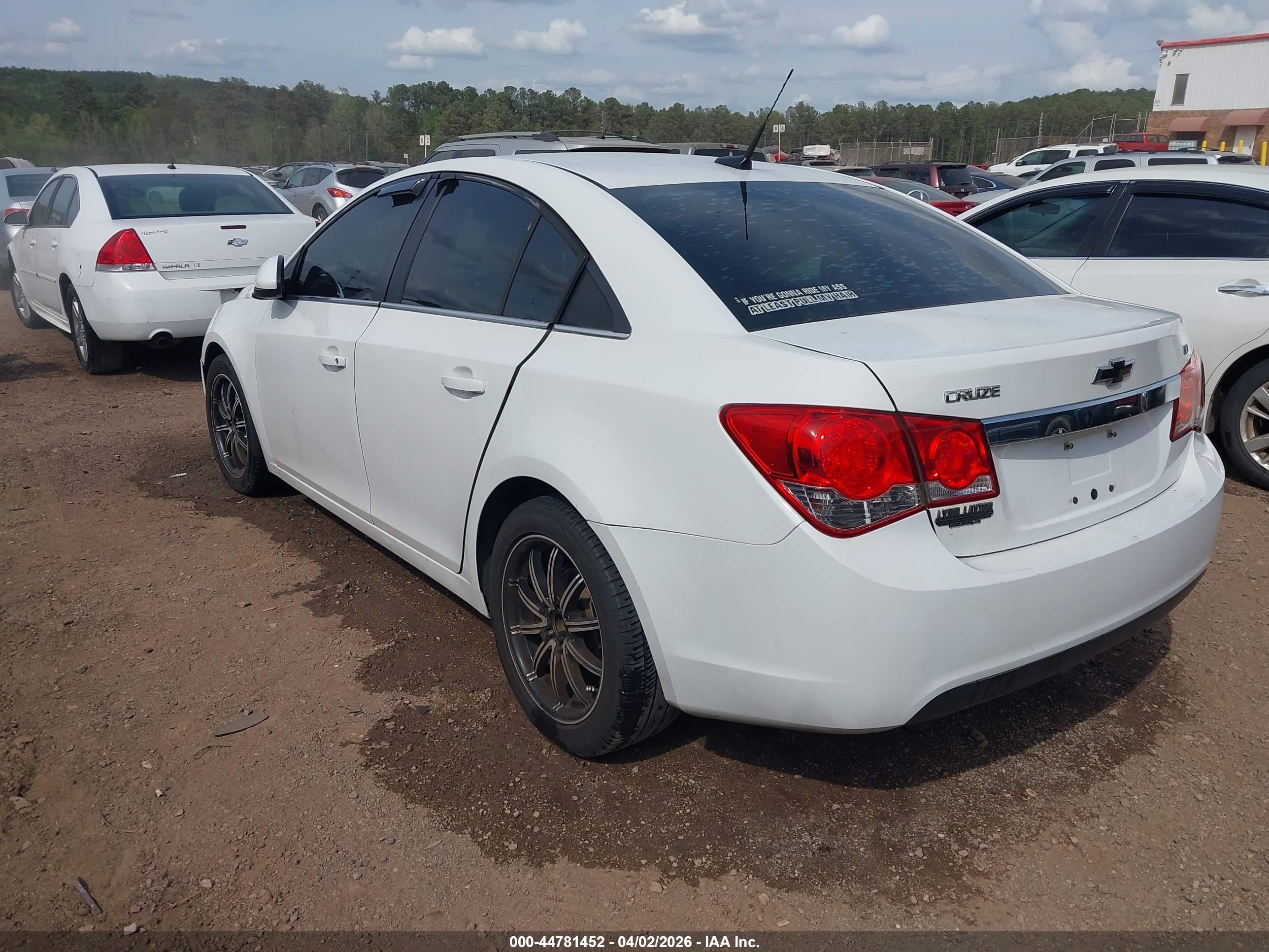 CHEVROLET CRUZE image 3