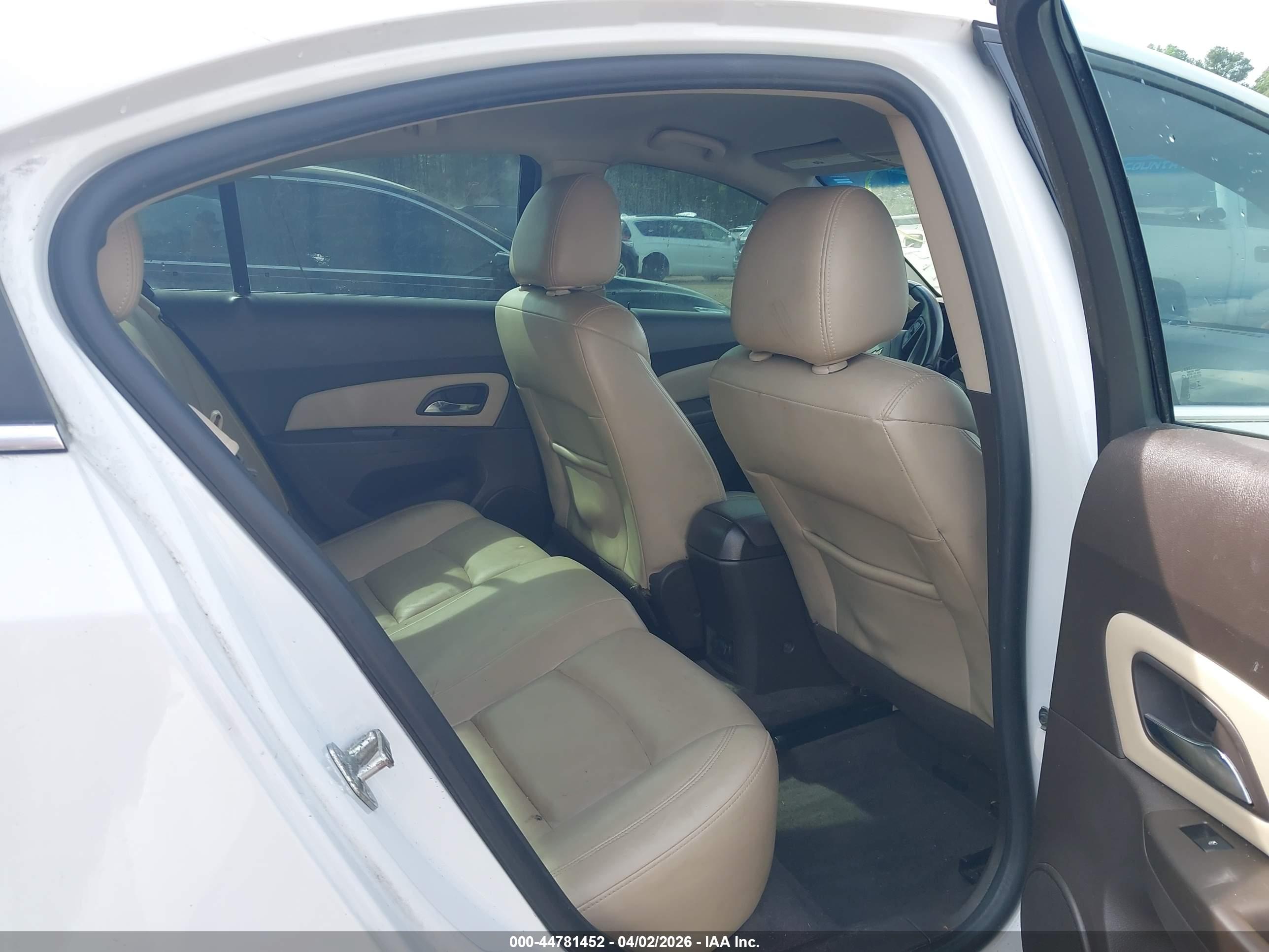 CHEVROLET CRUZE image 8