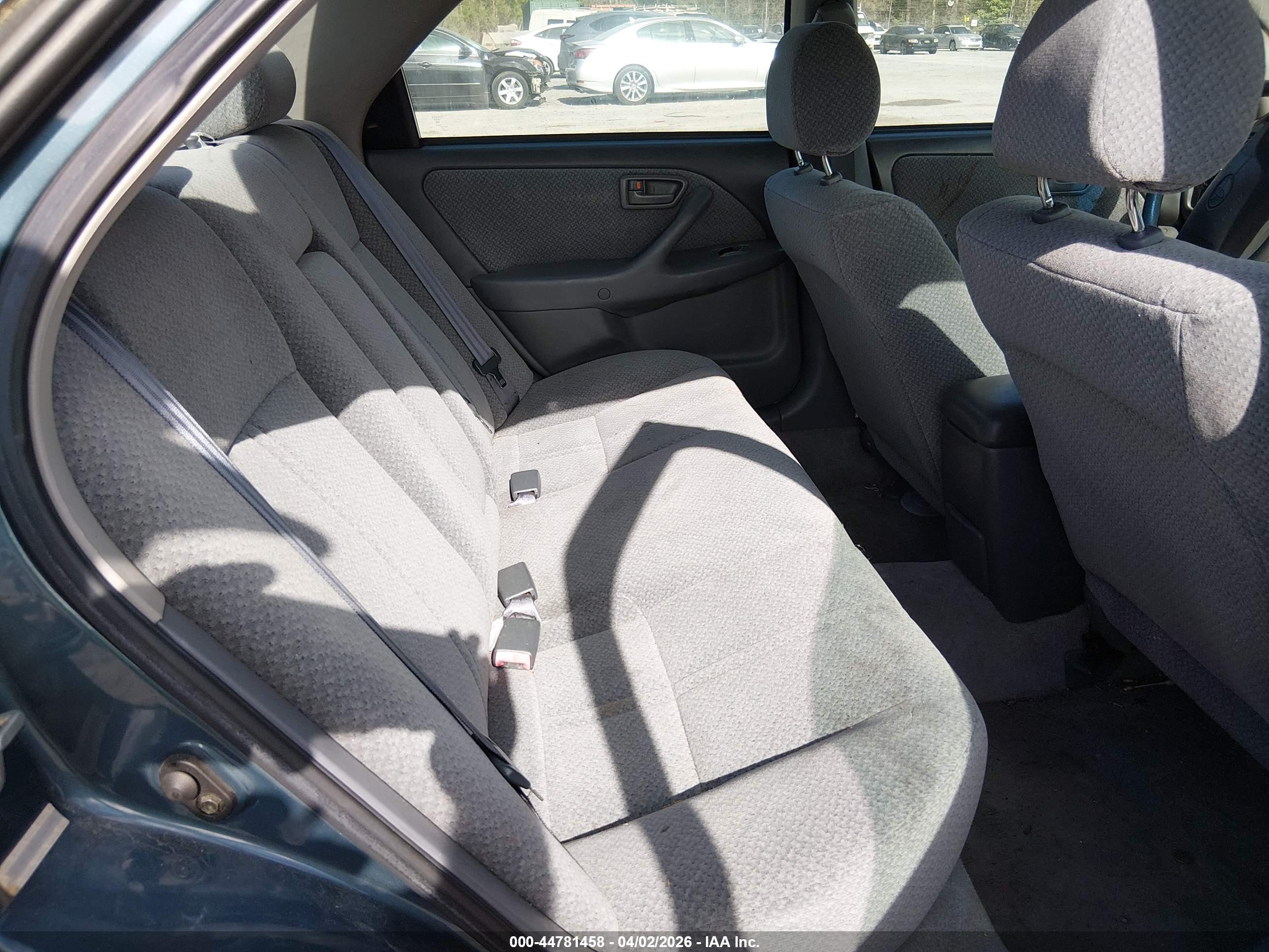 TOYOTA CAMRY image 8