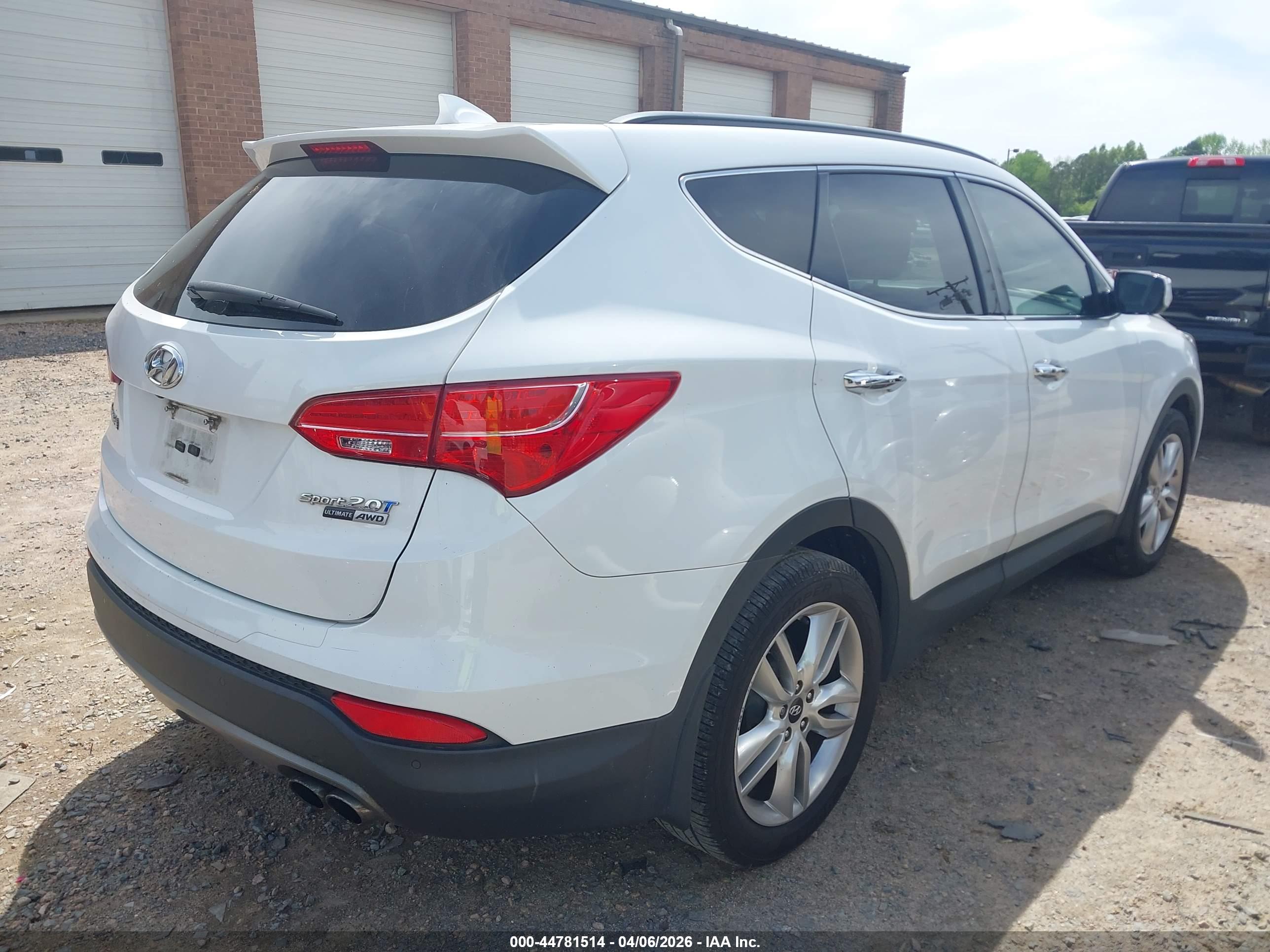 HYUNDAI SANTA image 4