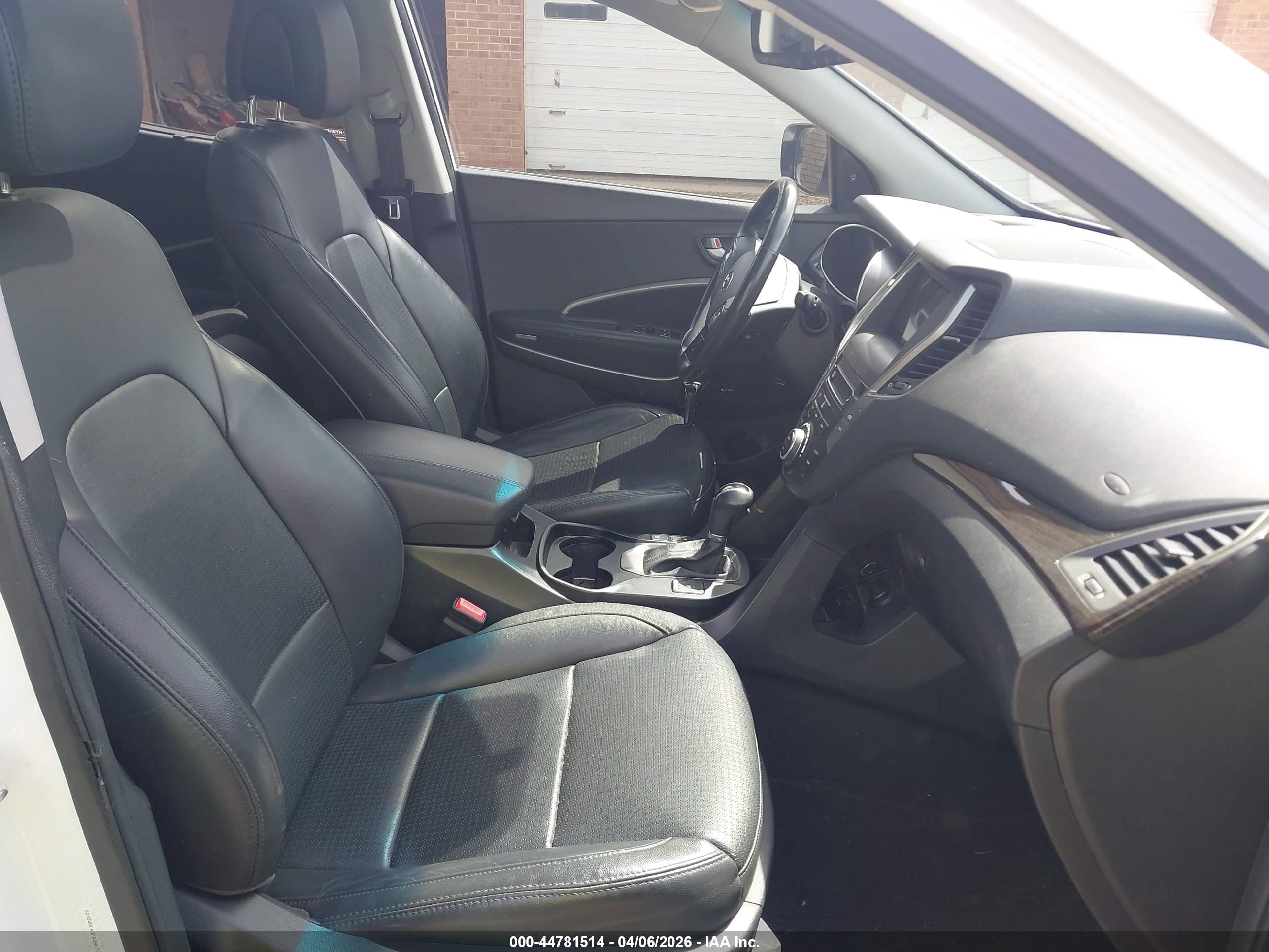 HYUNDAI SANTA image 5
