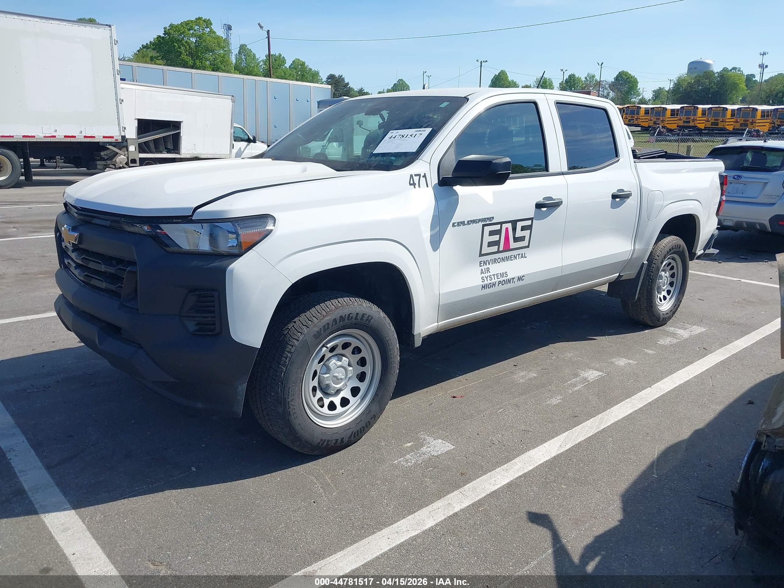 CHEVROLET COLORADO image 2