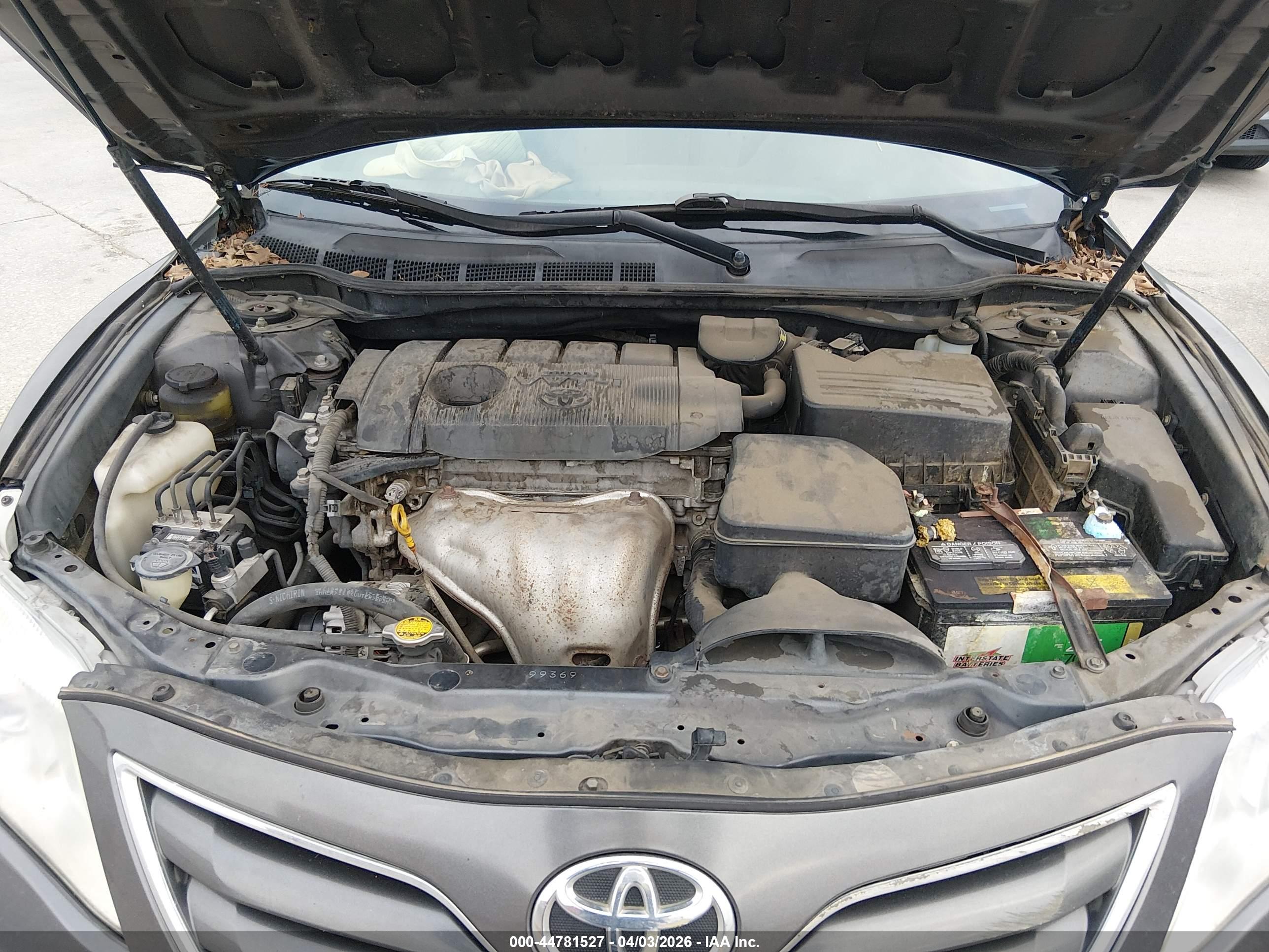 TOYOTA CAMRY image 10