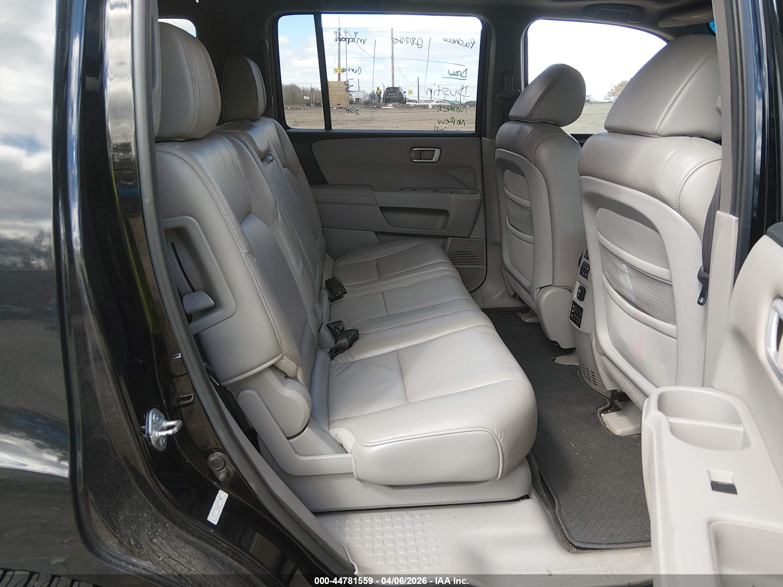 HONDA PILOT image 8