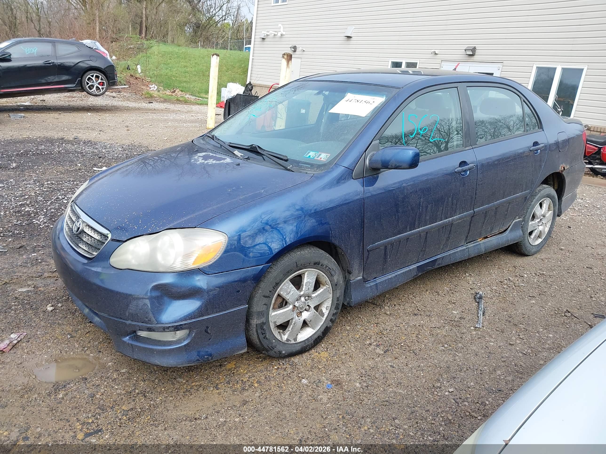 TOYOTA COROLLA image 2